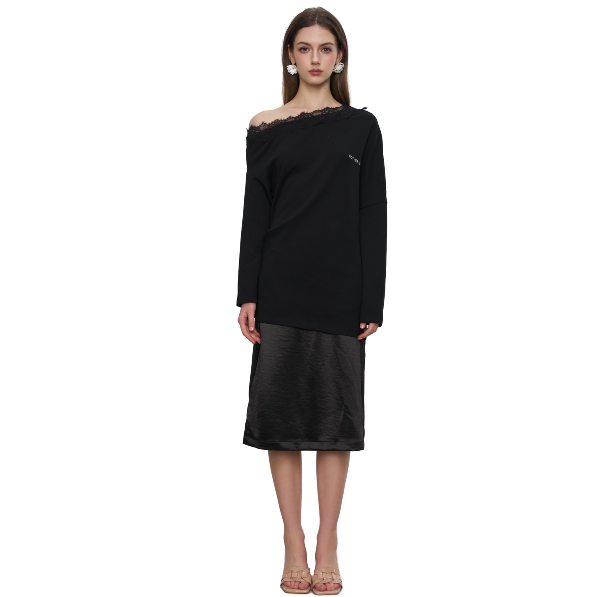 흰색 원숄더 레이스 트리밍 자수 탑