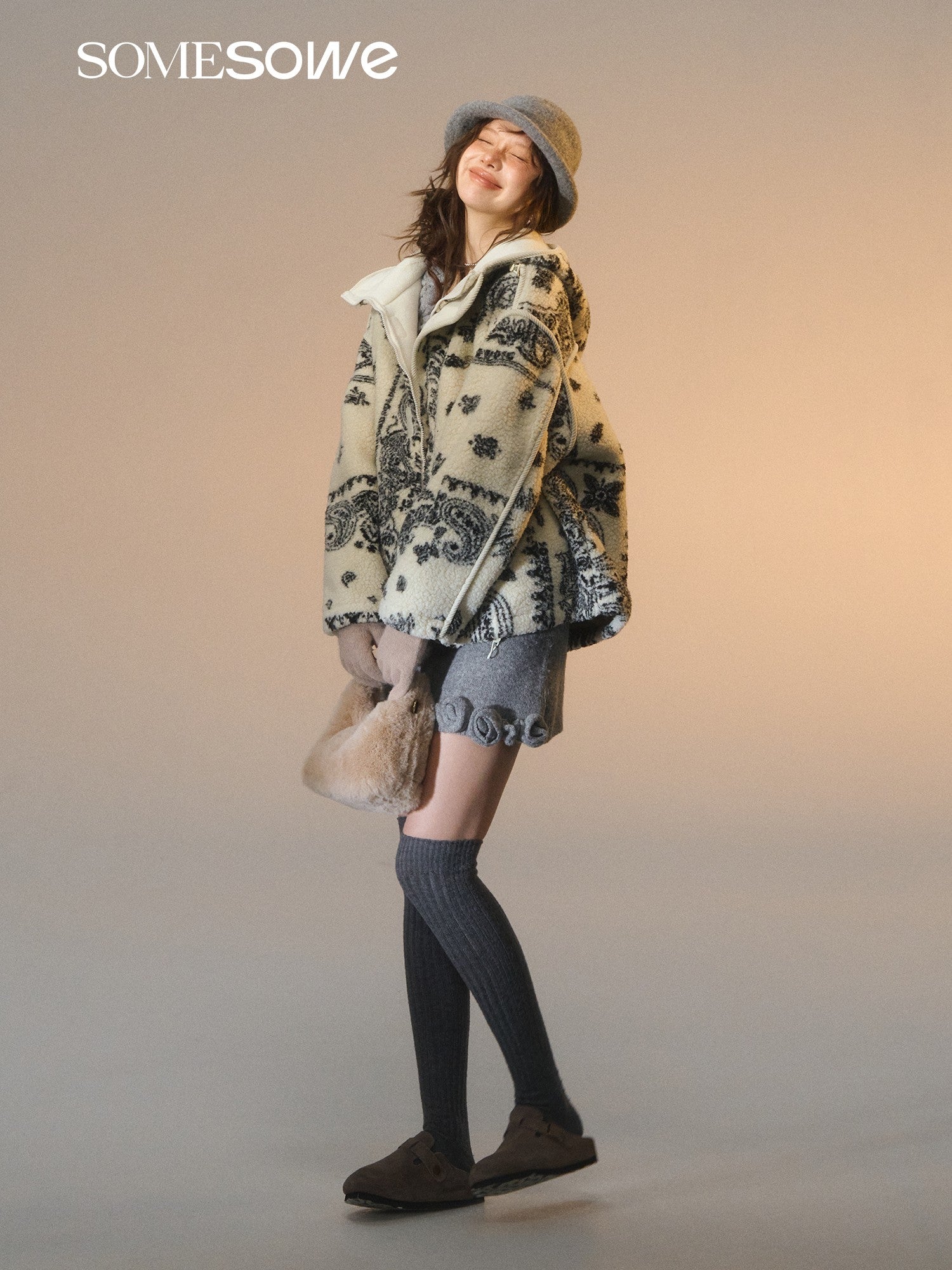 자카드 폴라 플리스 후드 캐주얼 재킷 화이트