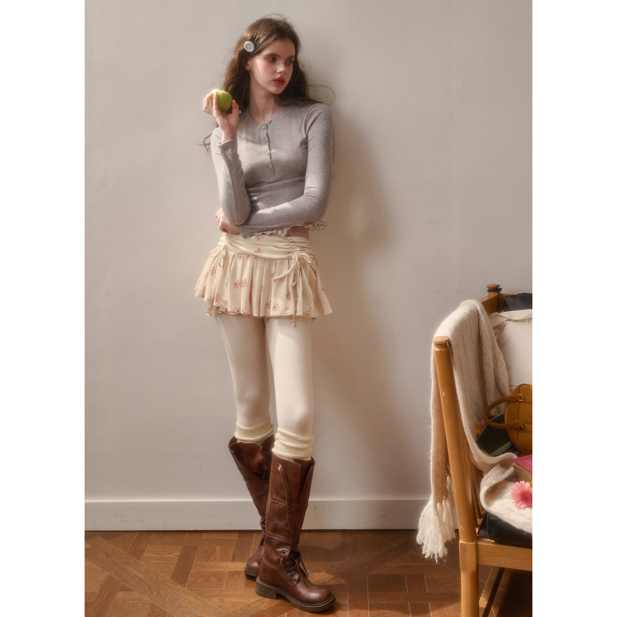 “小绒兔”花边下摆上衣 灰色