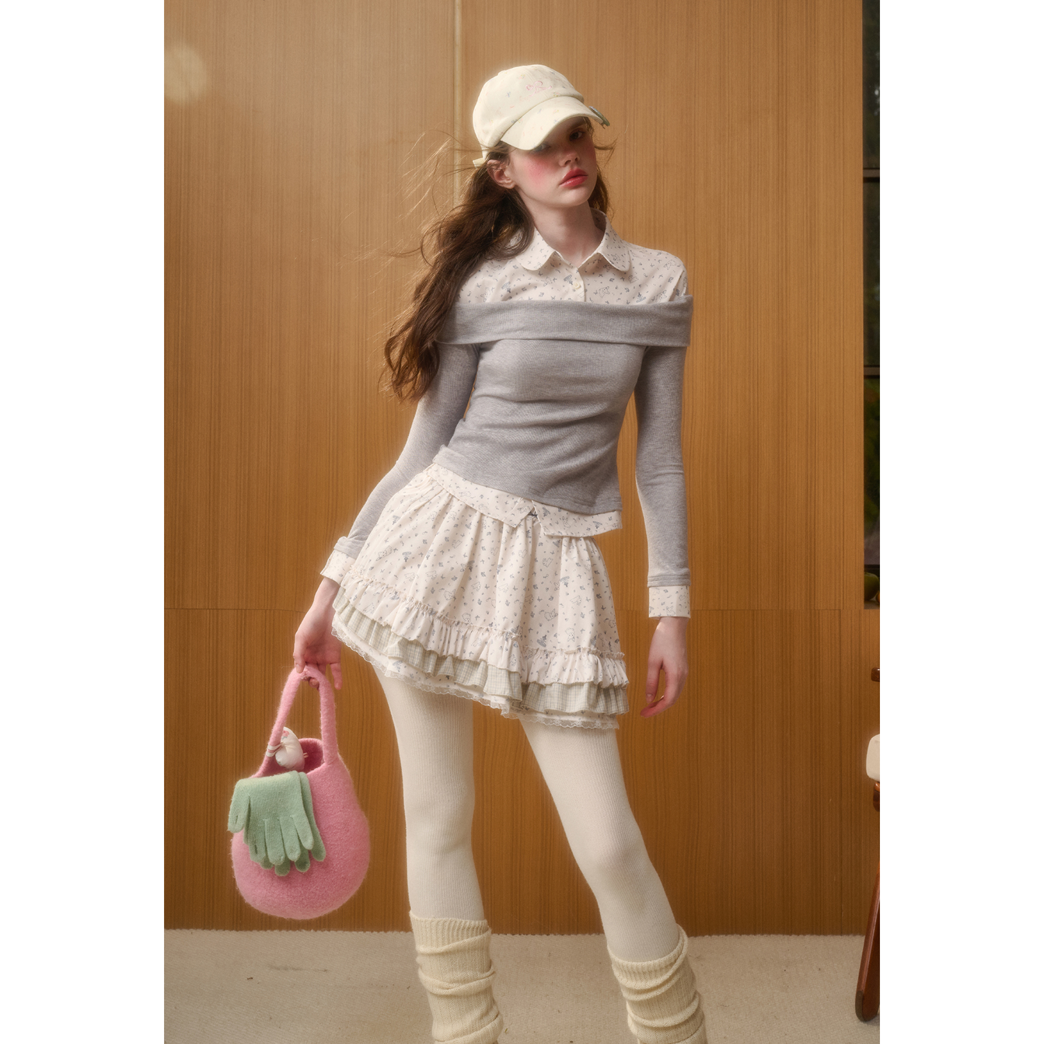 “꼬마 토끼 분수” 프린트 미디 스커트 그레이