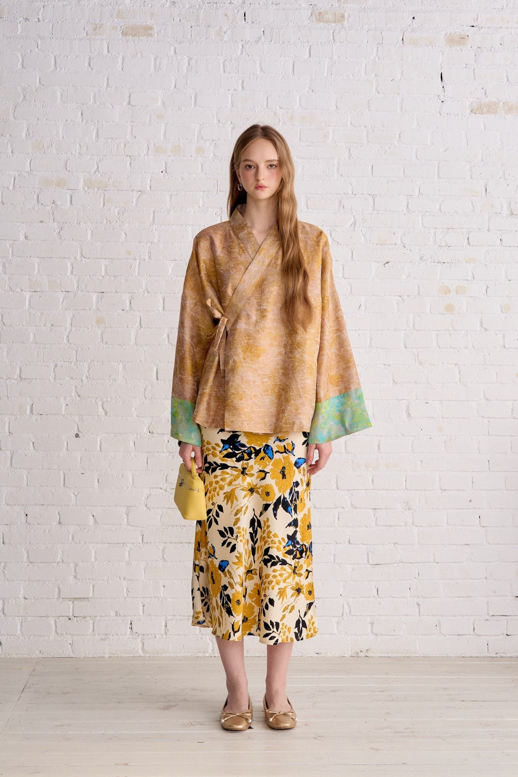 New Chinese Style Tie-Embroidered Top In Yellow