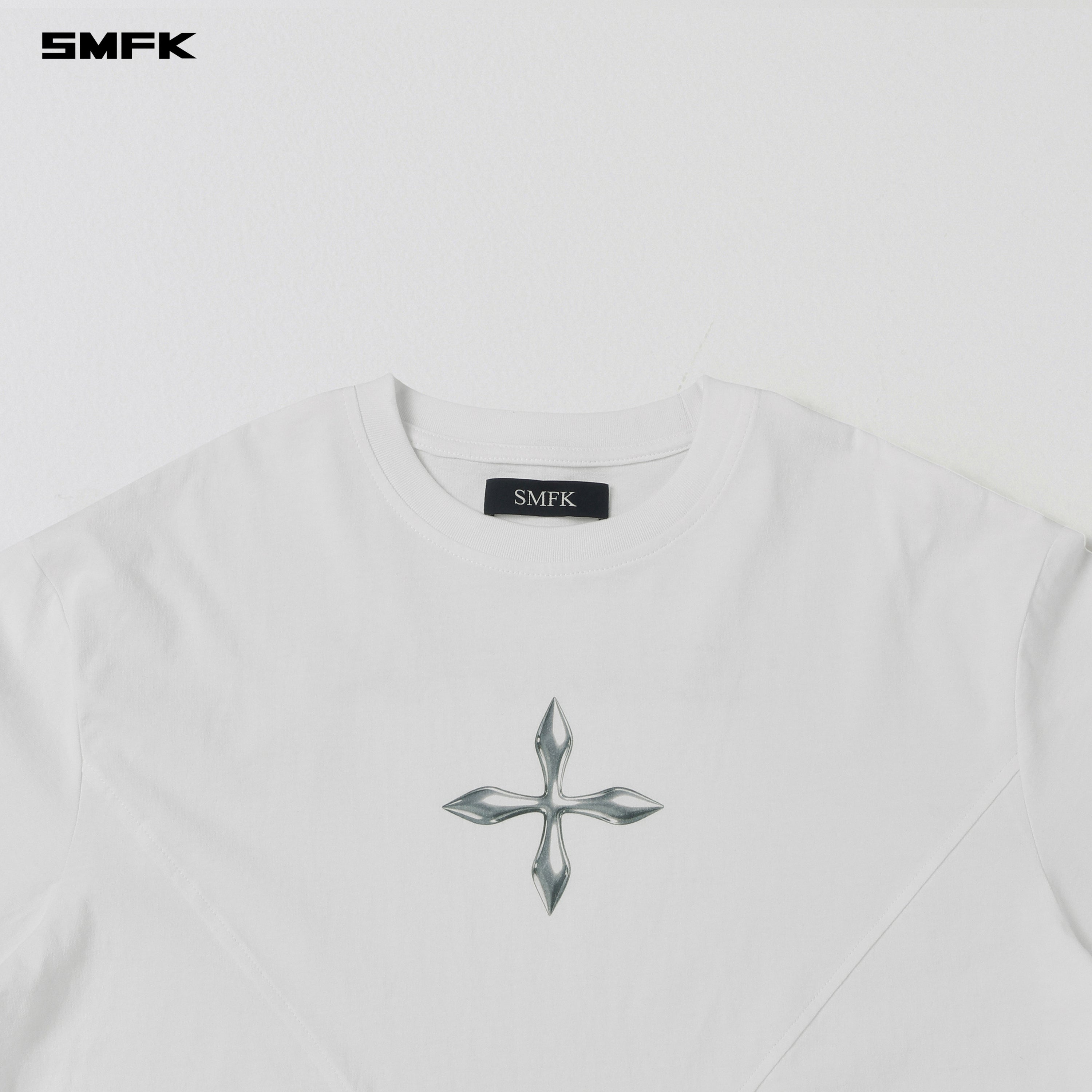 Future Reflection Loose Tee In Cloud White