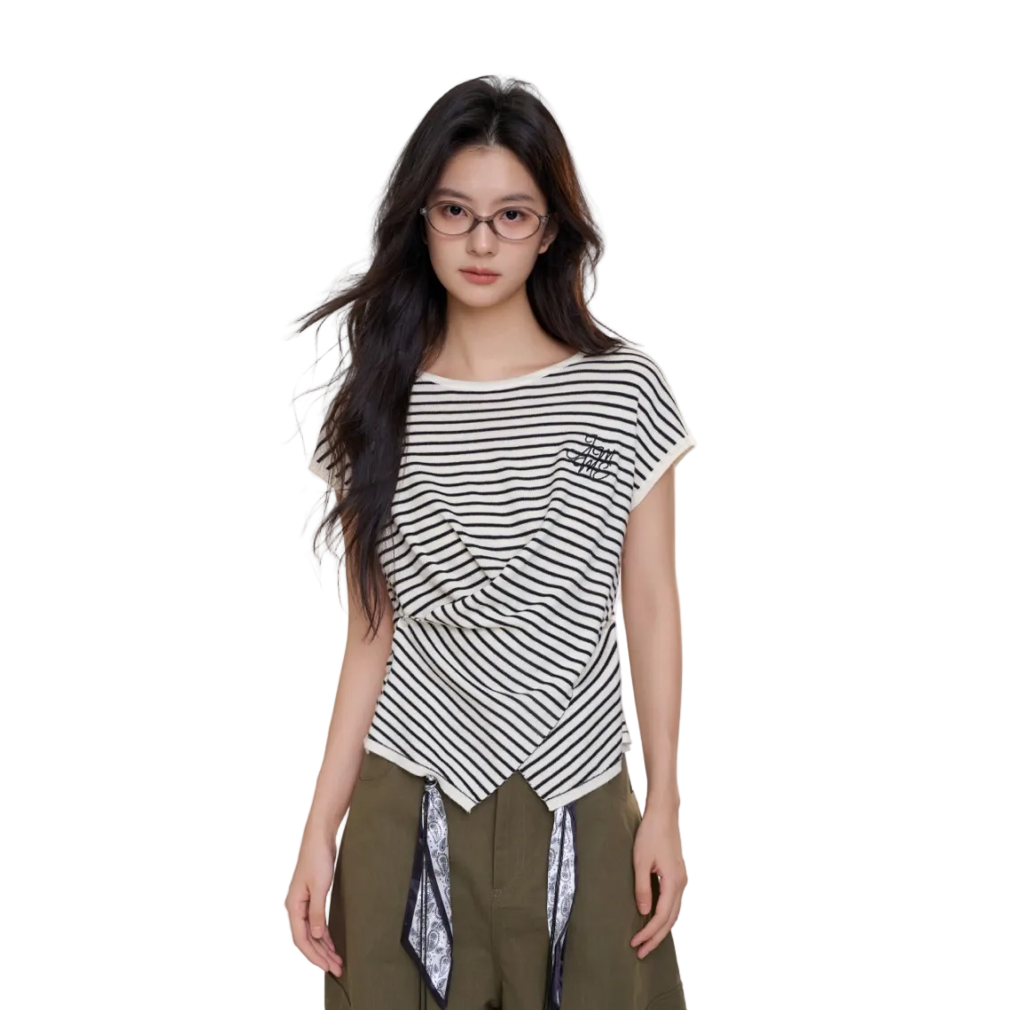 Irregular Letter Embroidered Short-sleeved Shirt In Black and White