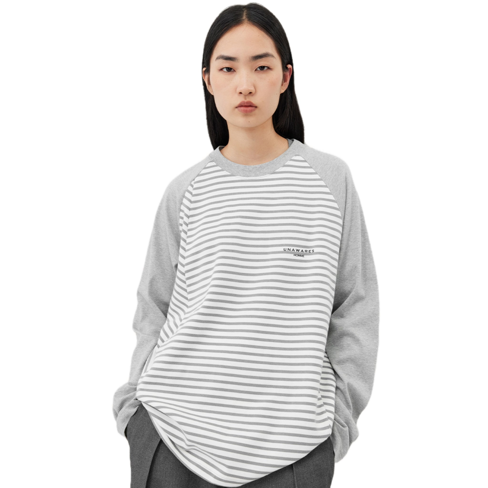 Long-Sleeved T-shirt With Rotator Sleeves And Stripes In Gray