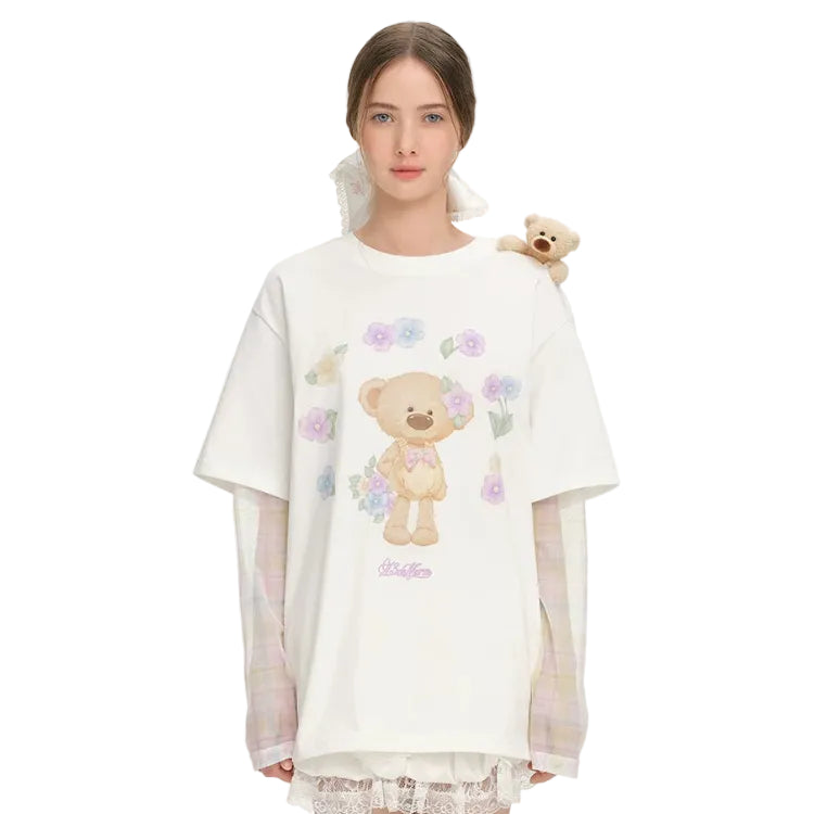 ホワイトの花柄フェイクツーピース長袖Tシャツ