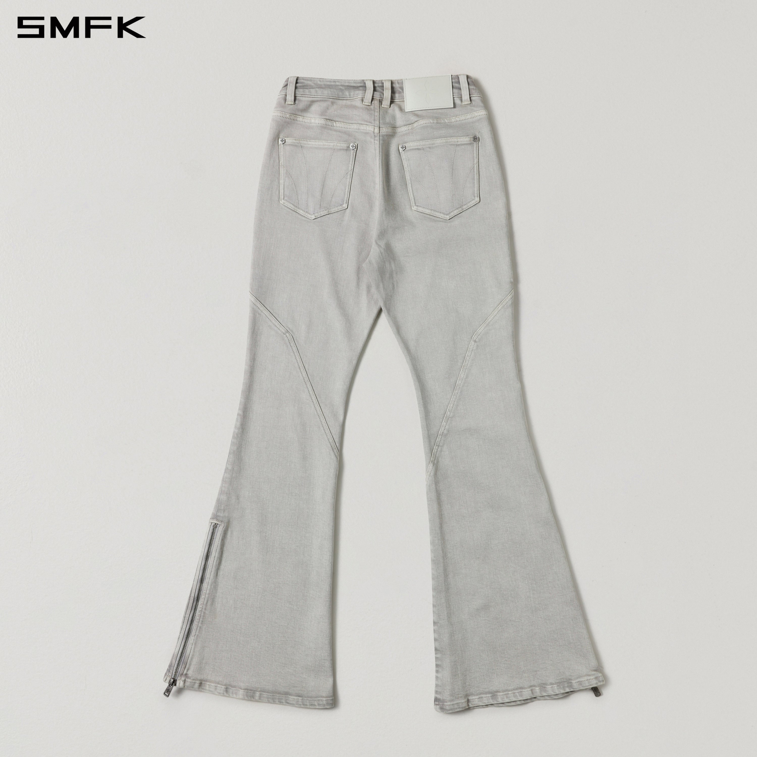 White Flared Elastic Jeans