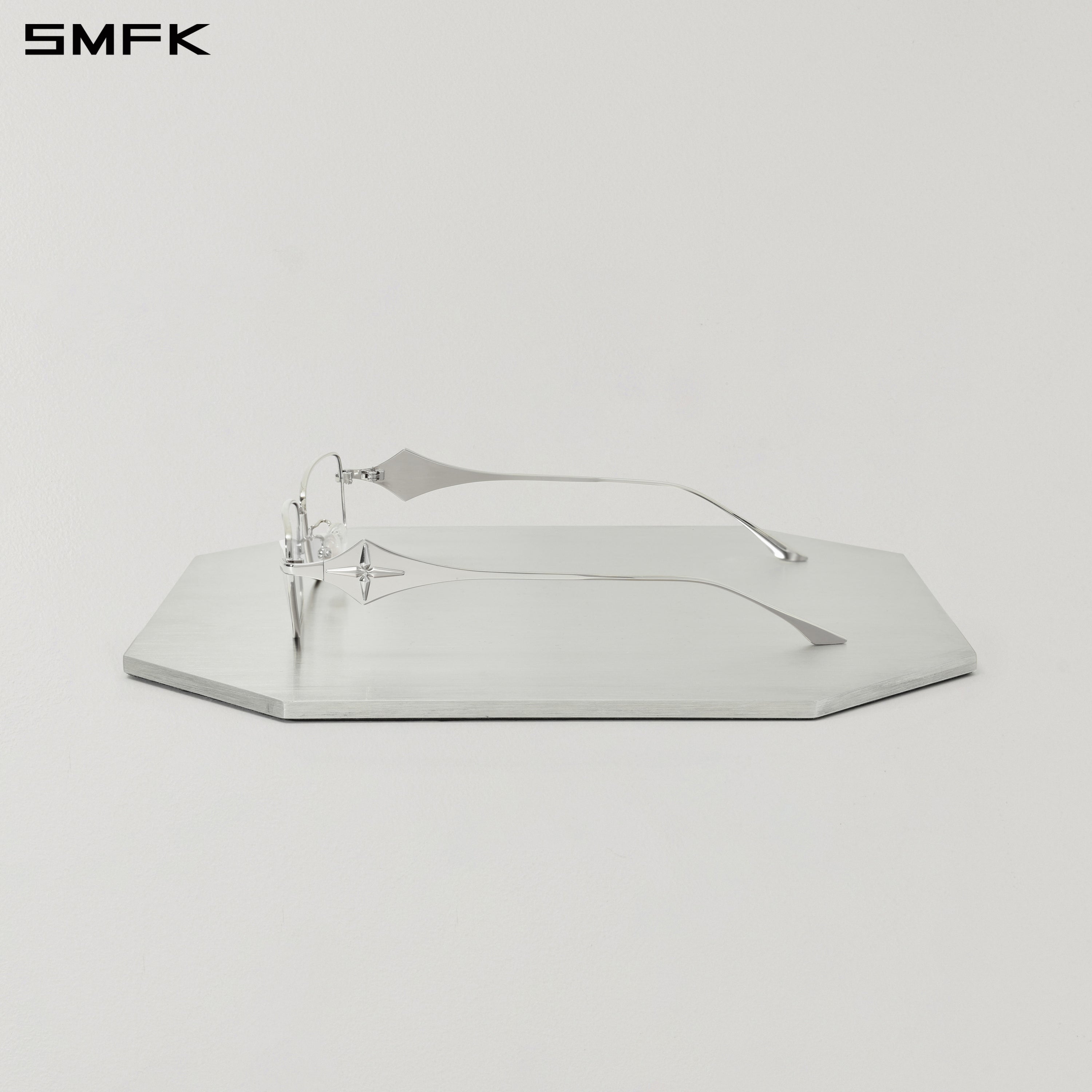 Future Prism Optical Glasses in Silver