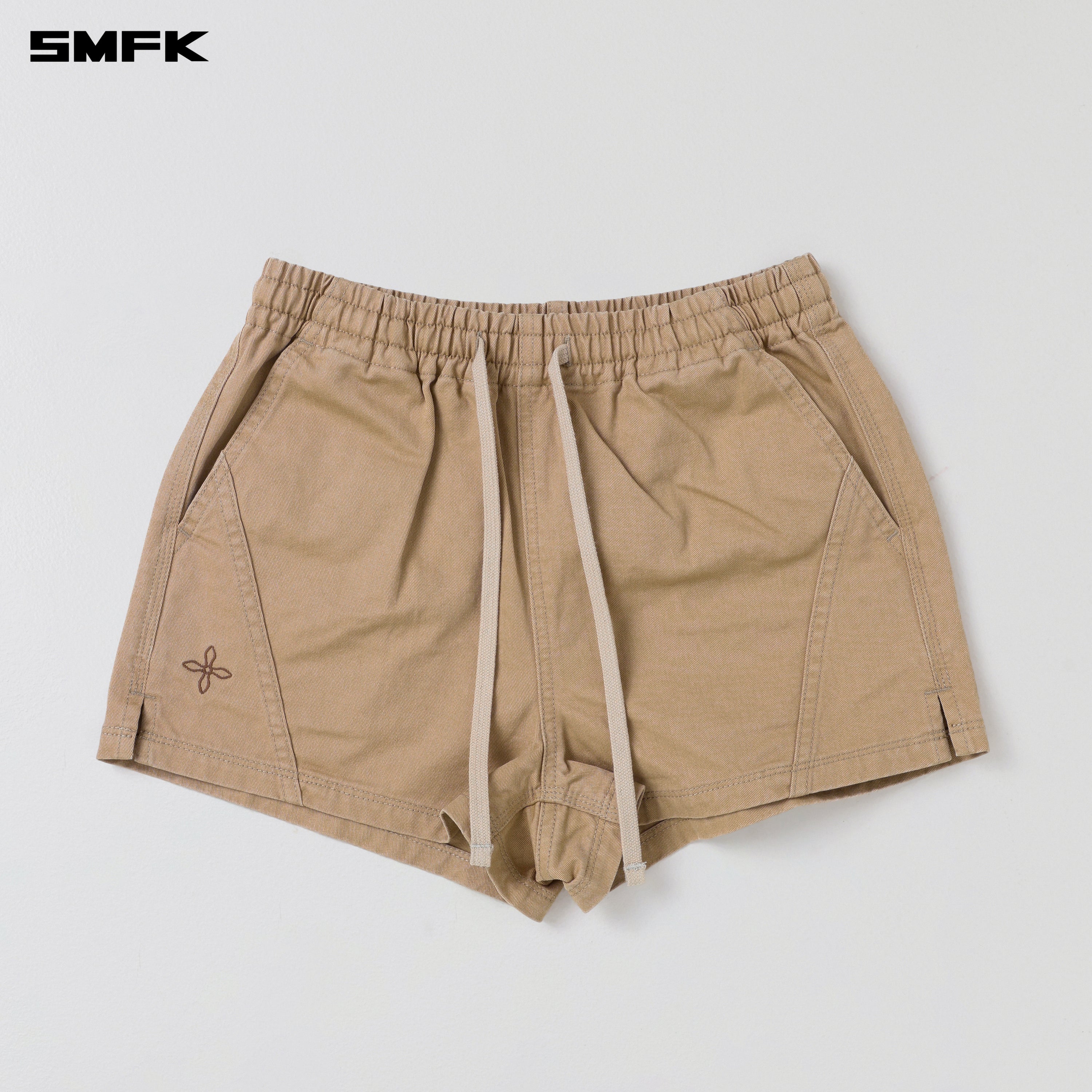 Compass Mode Rise-Up Shorts In Sand