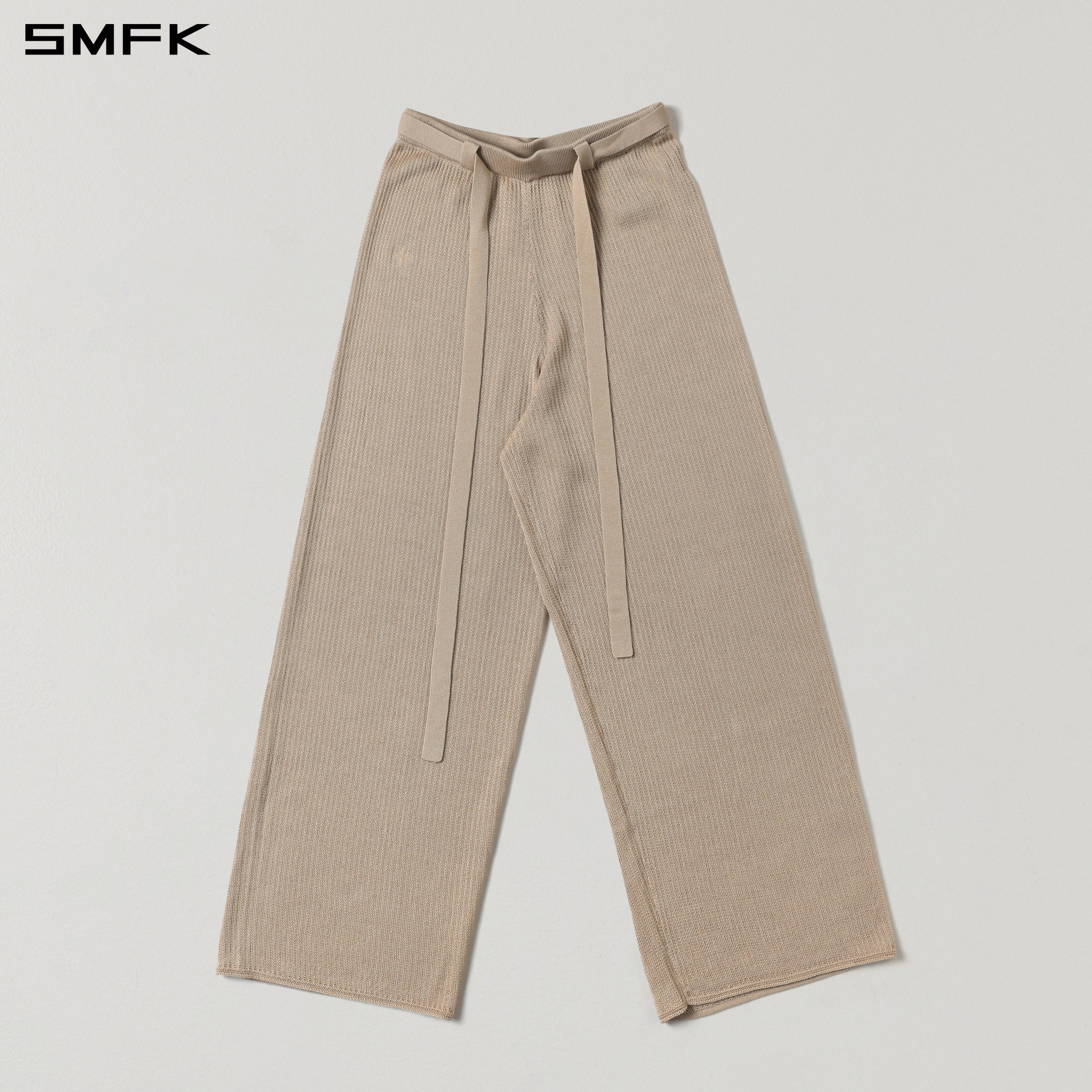 ストレートレッグニットパンツ、肌色