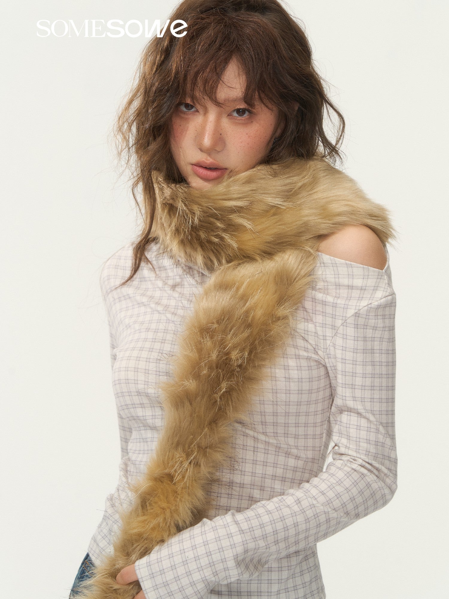 Velvet Plaid Off Shoulder Pleated Long-sleeved T-shirt In Gray and White Plaid