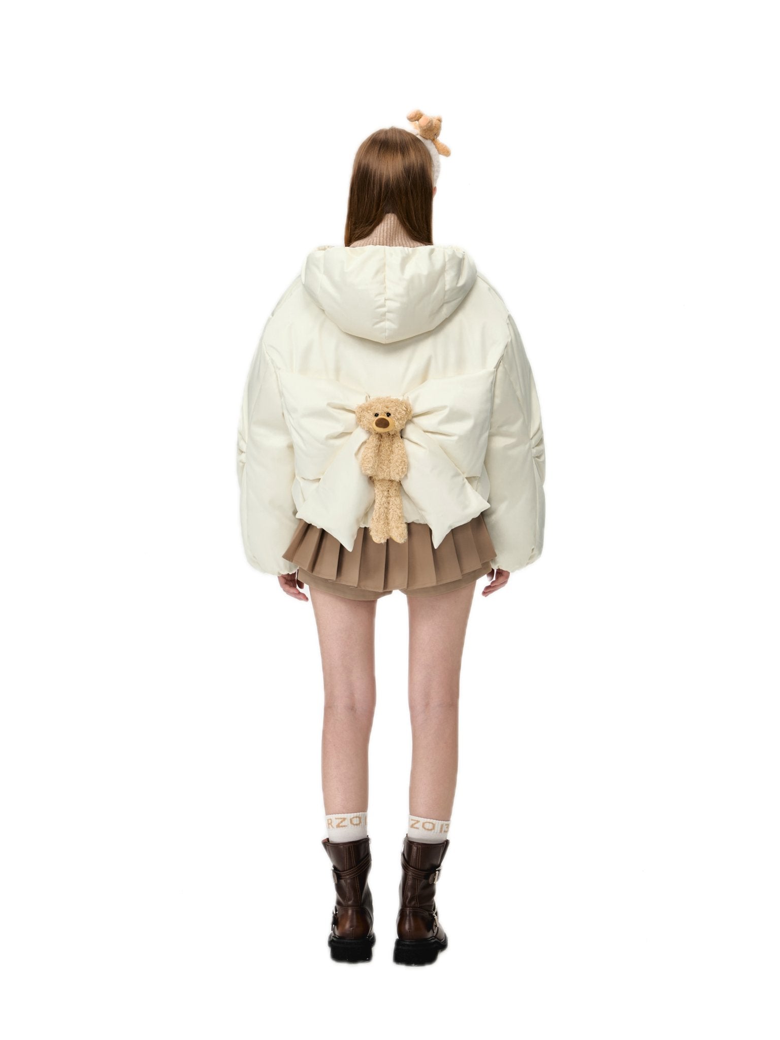 13DE MARZO Bear A Bow Silky Down Jacket In Whte | MADAX