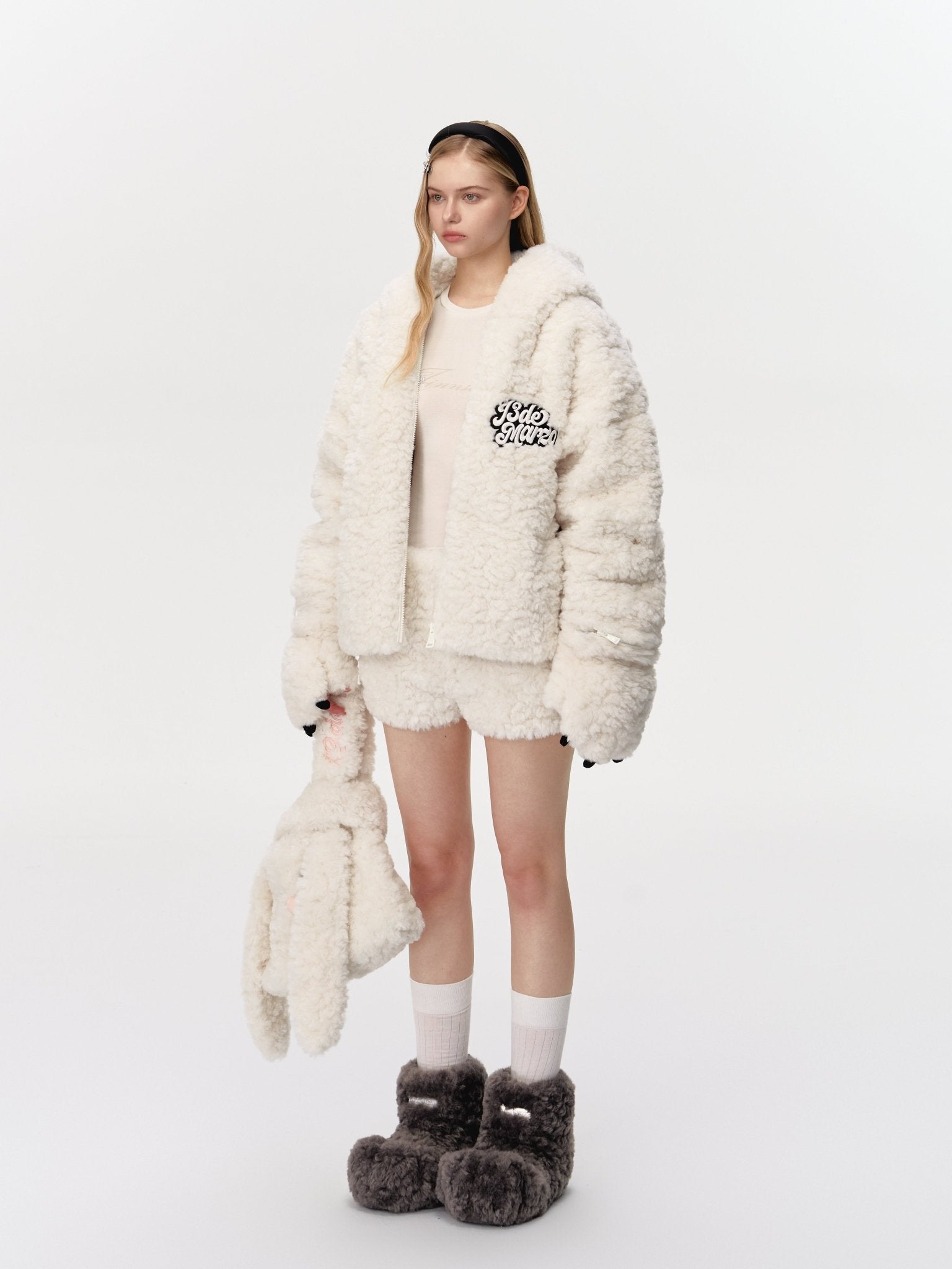 13DE MARZO Bear Costume Down Jacket In White | MADAX