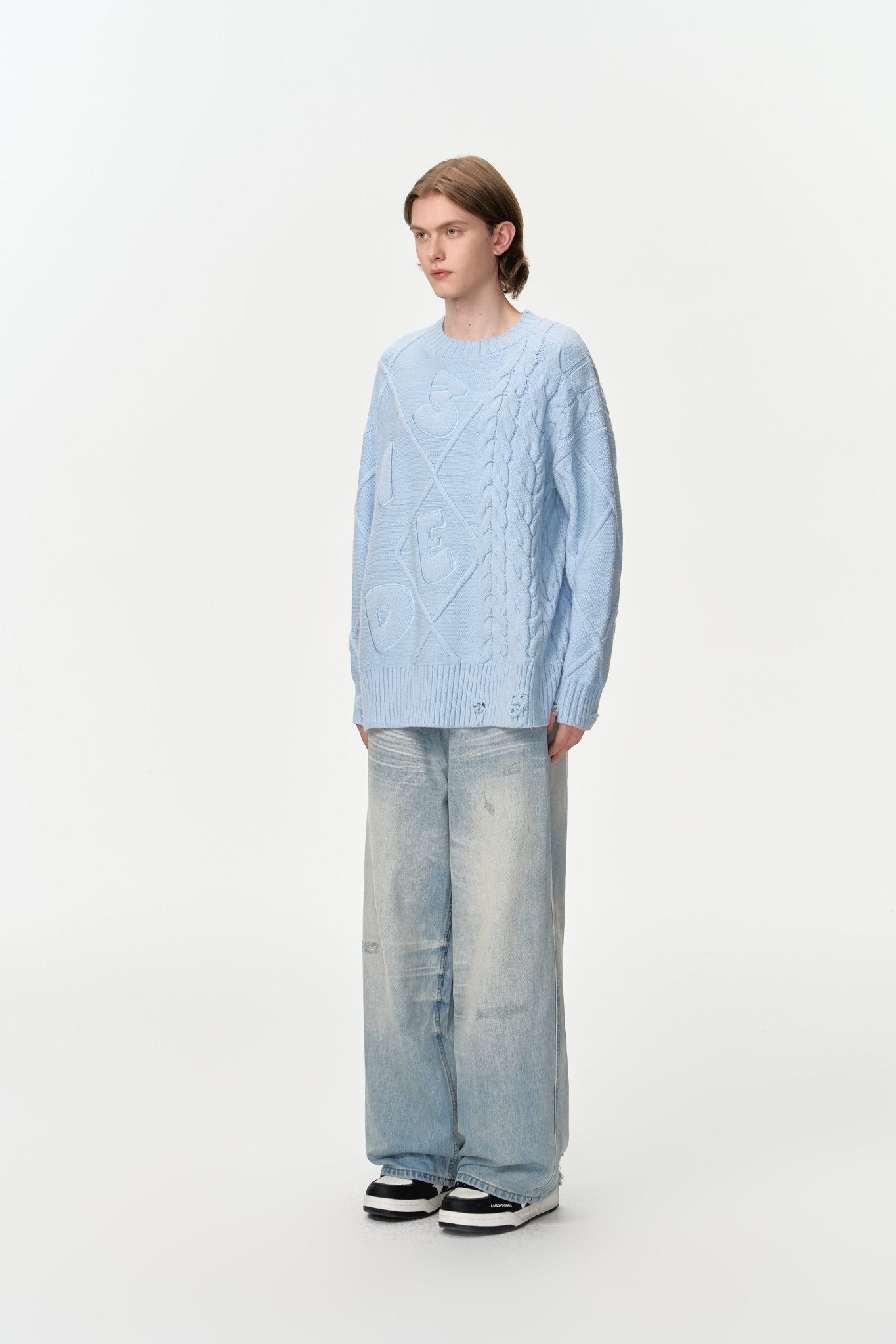 13DE MARZO Bear Embossment Weave Sweater In Blue | MADAX