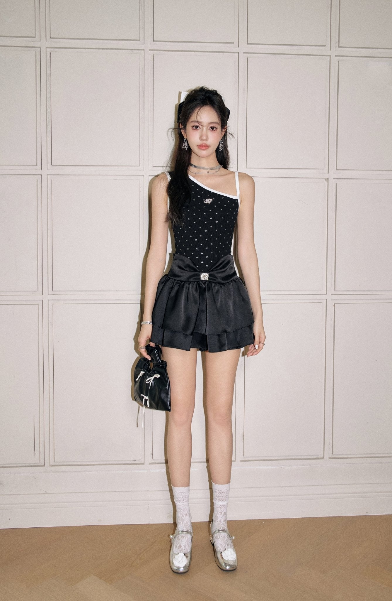 THREE QUARTERS Black Colorblocked Glitter Bow Tank Top | MADA IN CHINA