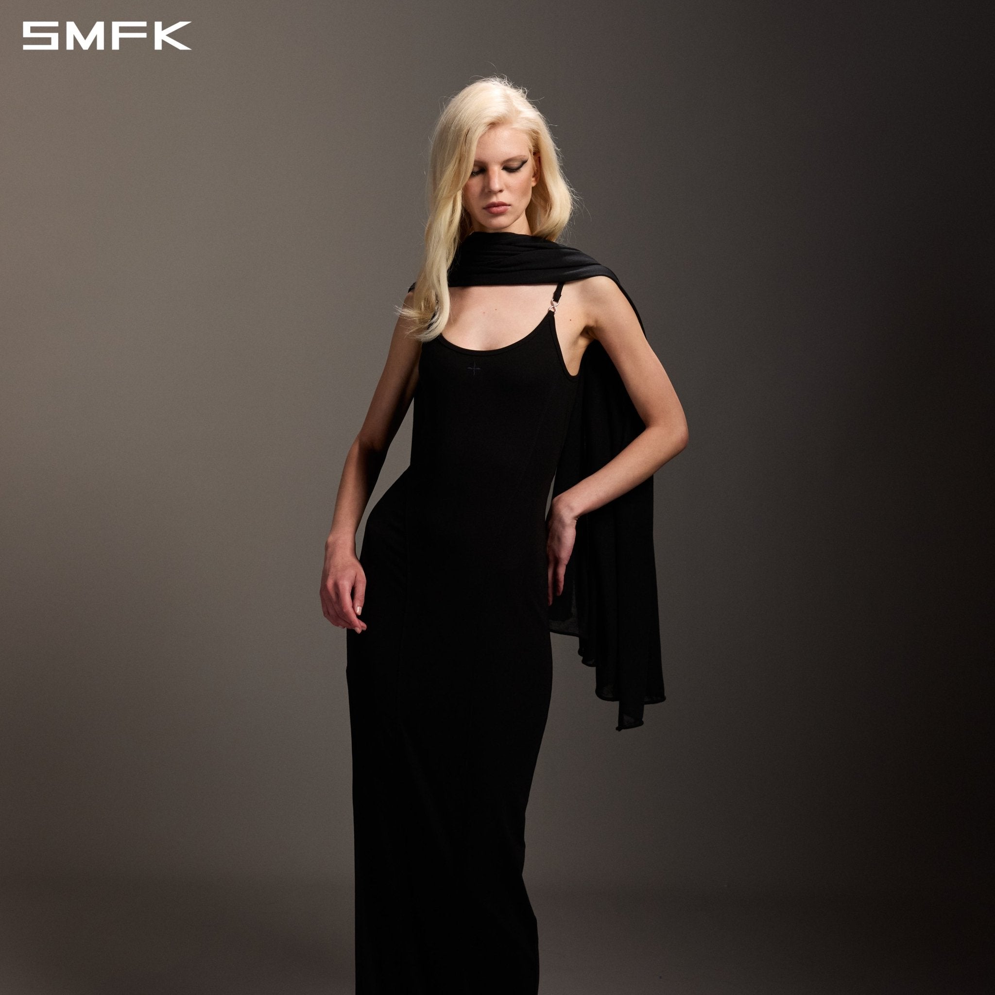SMFK Black Knitted Scarf | MADAX