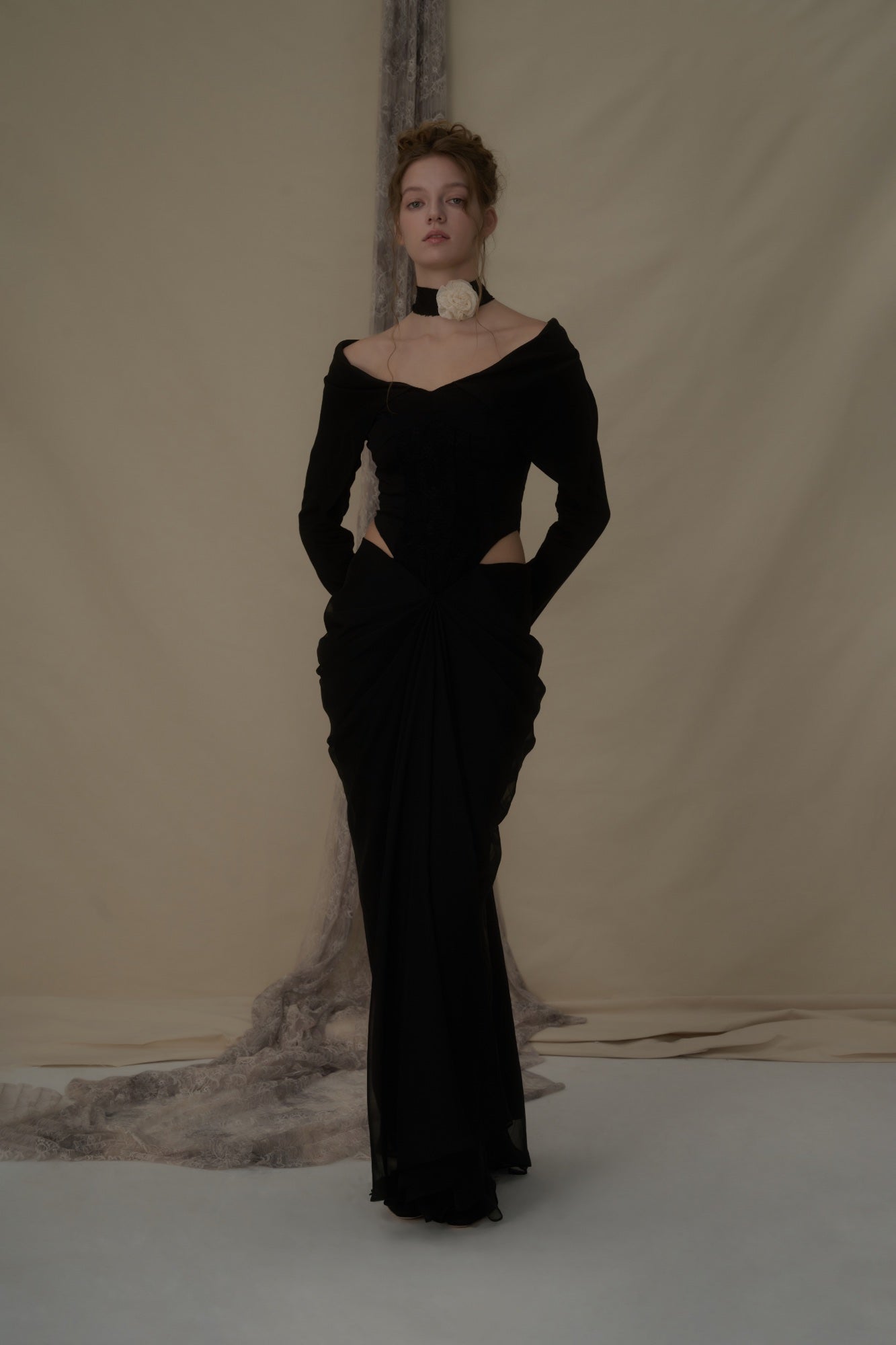 Black Lapel Waistless Pleated Hem Dress M
