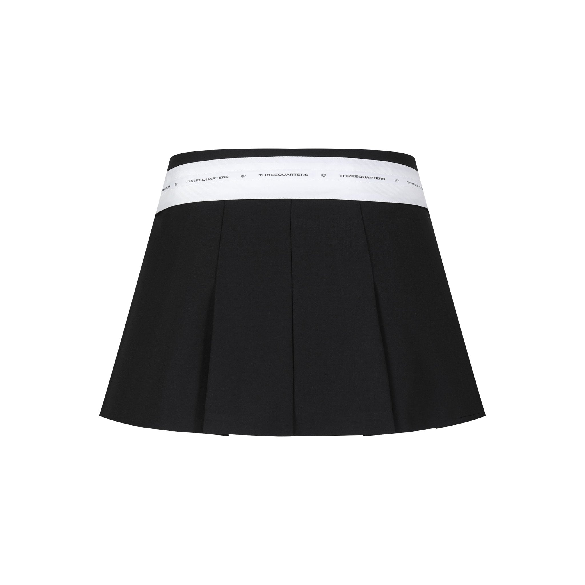 THREE QUARTERS Black With White Webbing Flap Head Rose Scented Pleated Skirt | MADA IN CHINA