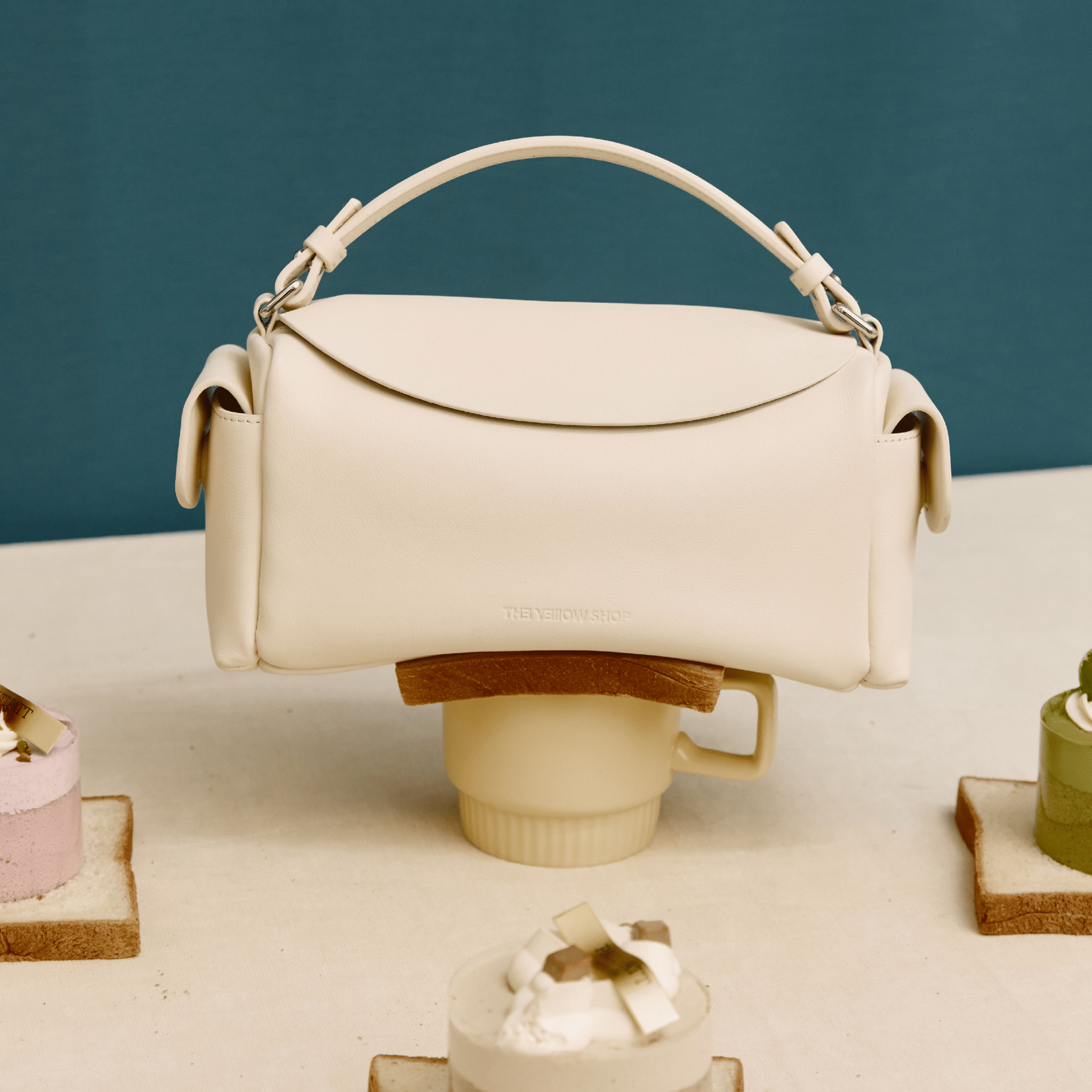 The Yellow Shop Brioche Flip Top Toast Bag in Creamy White | MADAX