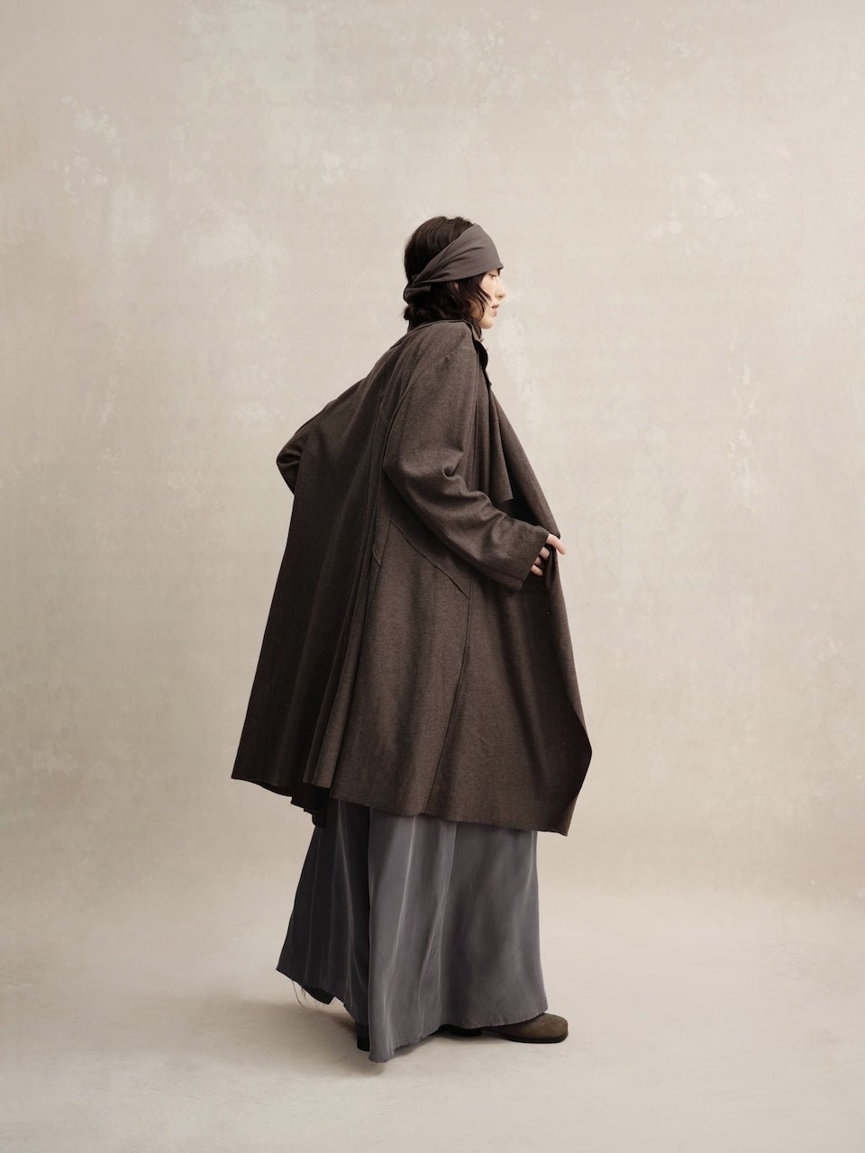 ELYWOOD Brown Swing Midi Coat | MADAX