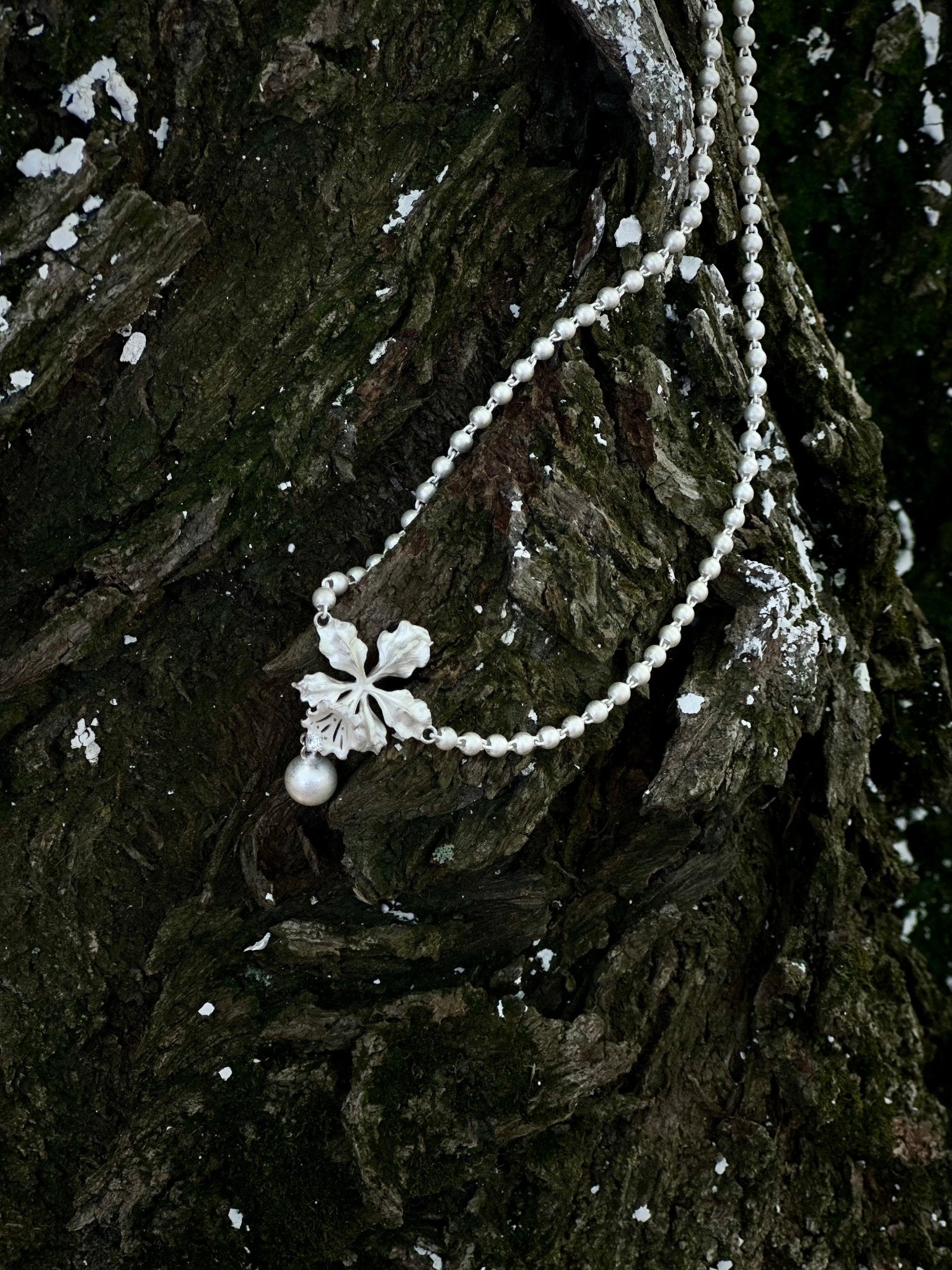 CHENG Burnt White Raindrop Orchid Necklace | MADA IN CHINA