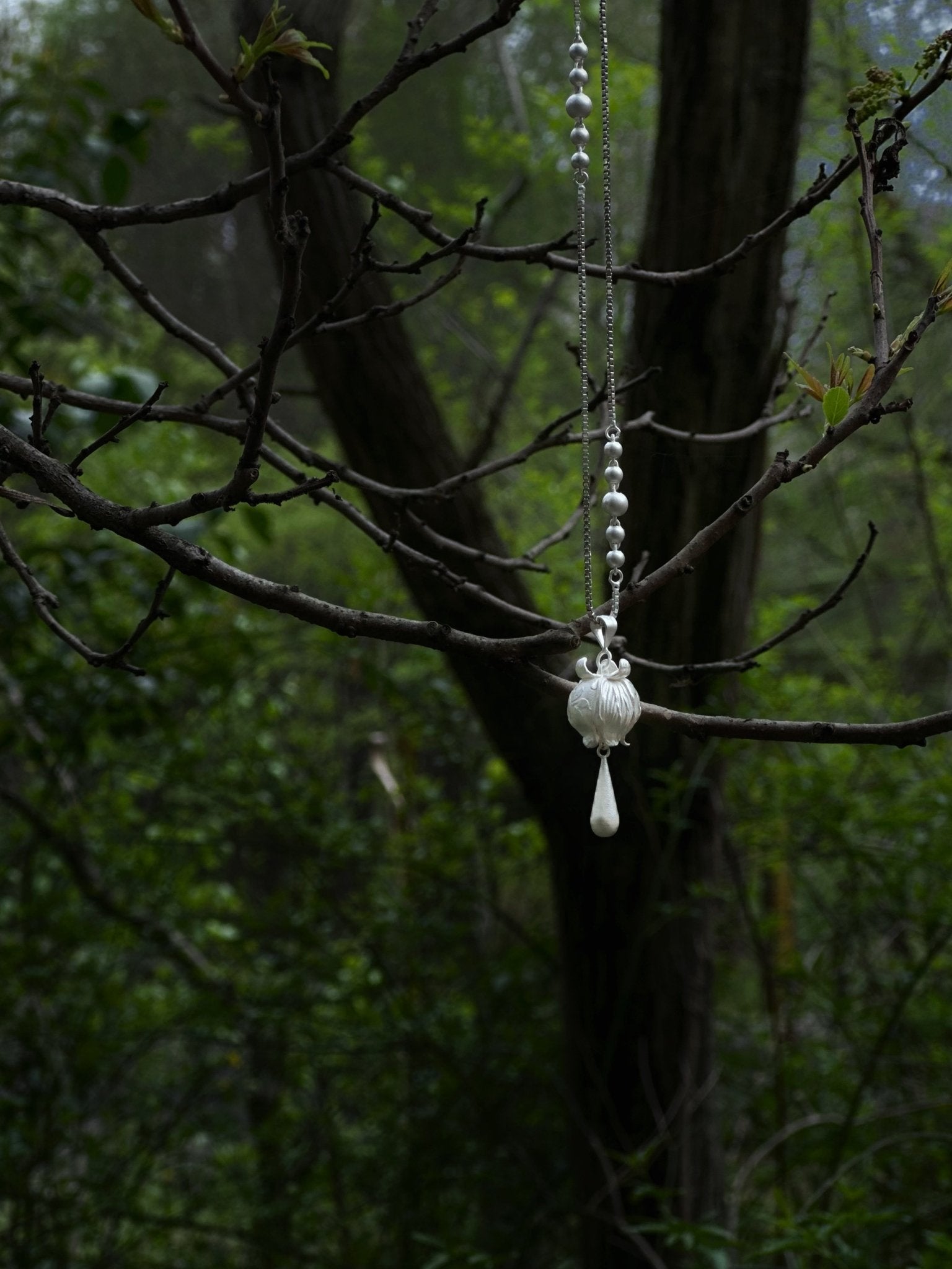 CHENG Burnt White Sculpted Drop Pod Necklace | MADA IN CHINA