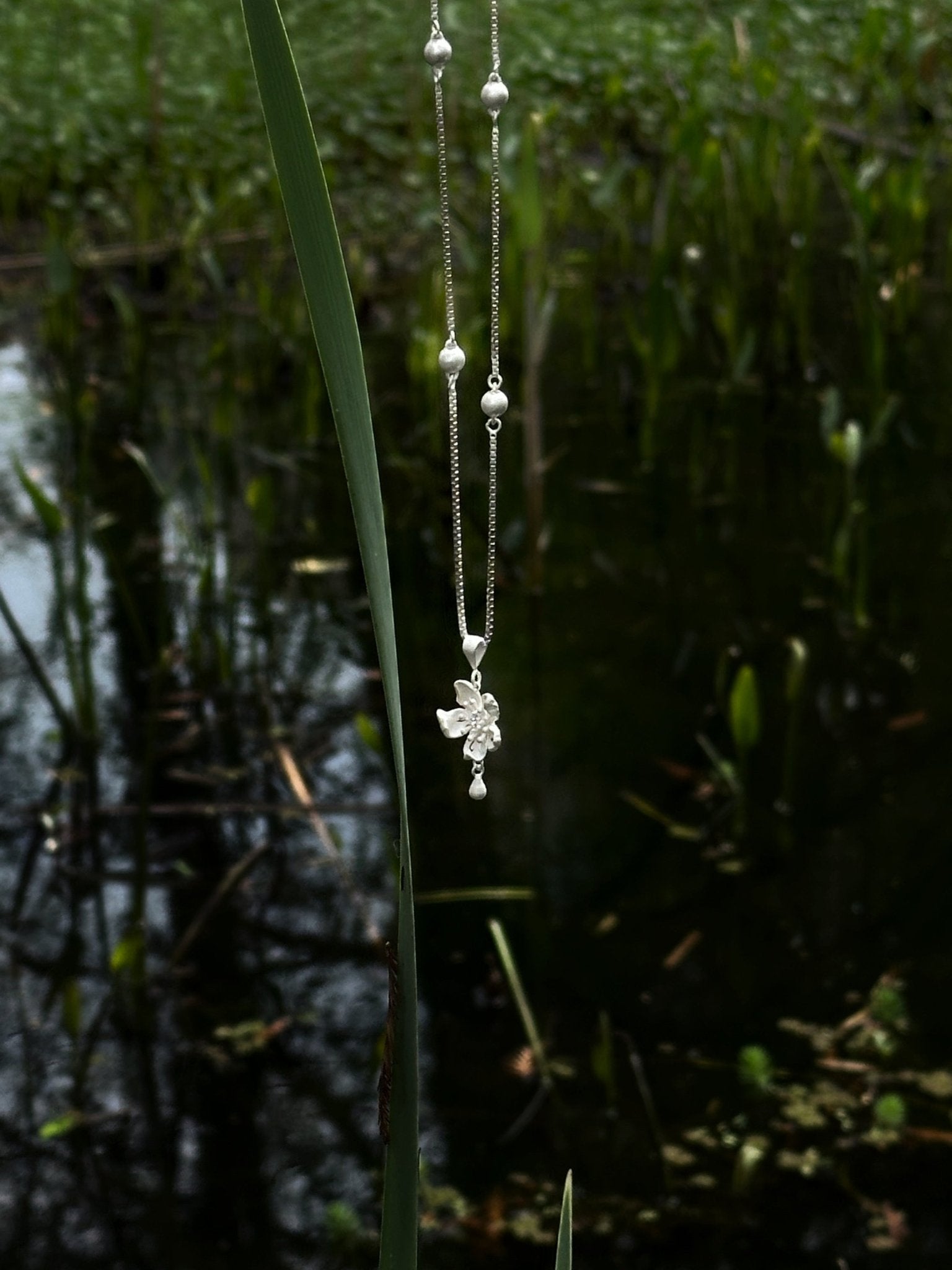 CHENG Burnt White Skeletonized Dewy Peach Blossom Necklace | MADA IN CHINA