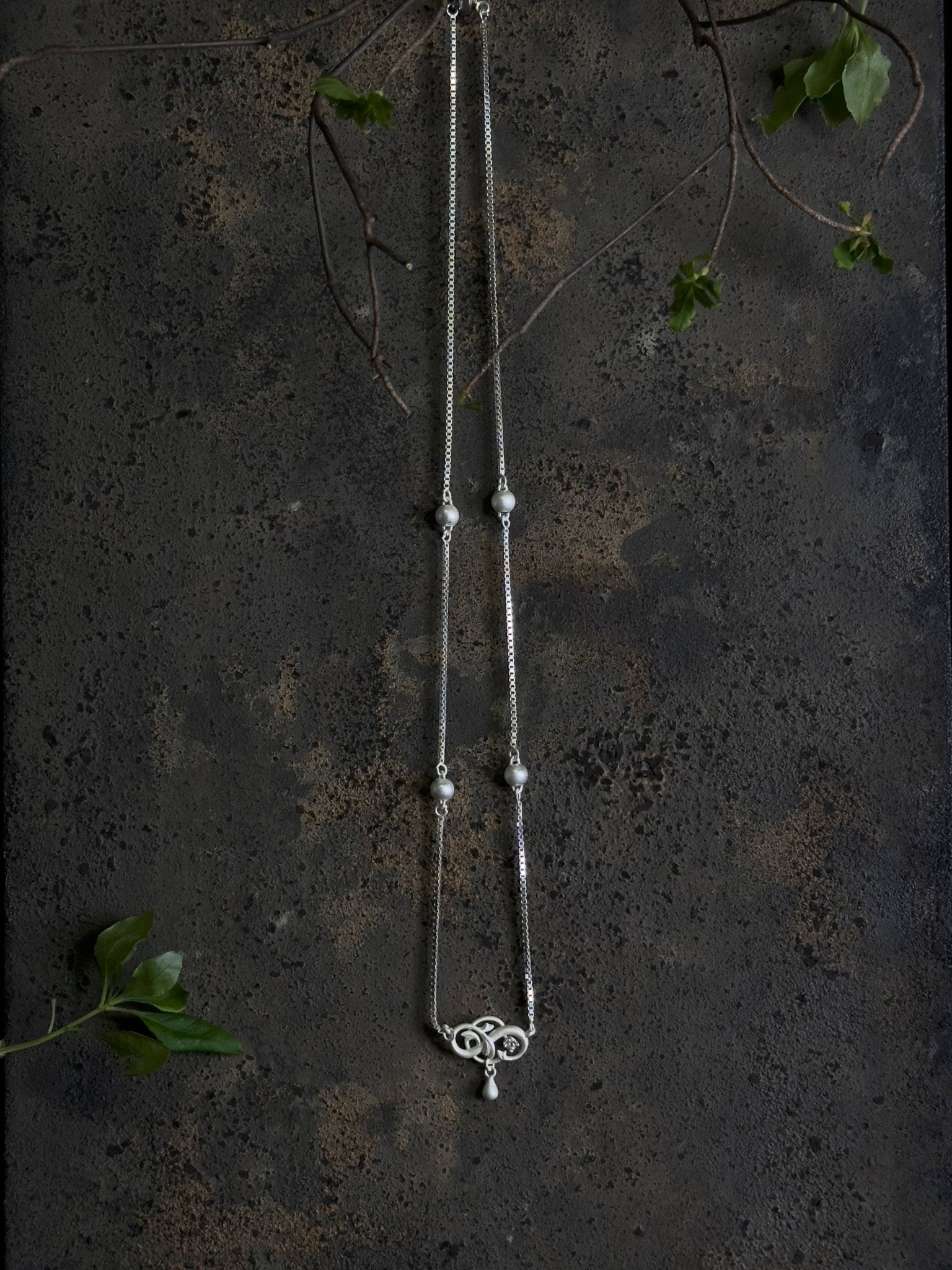 CHENG Burnt White Twisted Vine Necklace | MADA IN CHINA