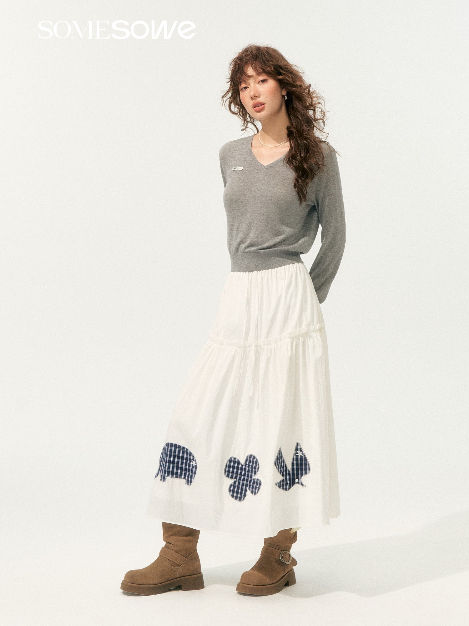 SOMESOWE Childish Plaid Long Skirt In White | MADAX
