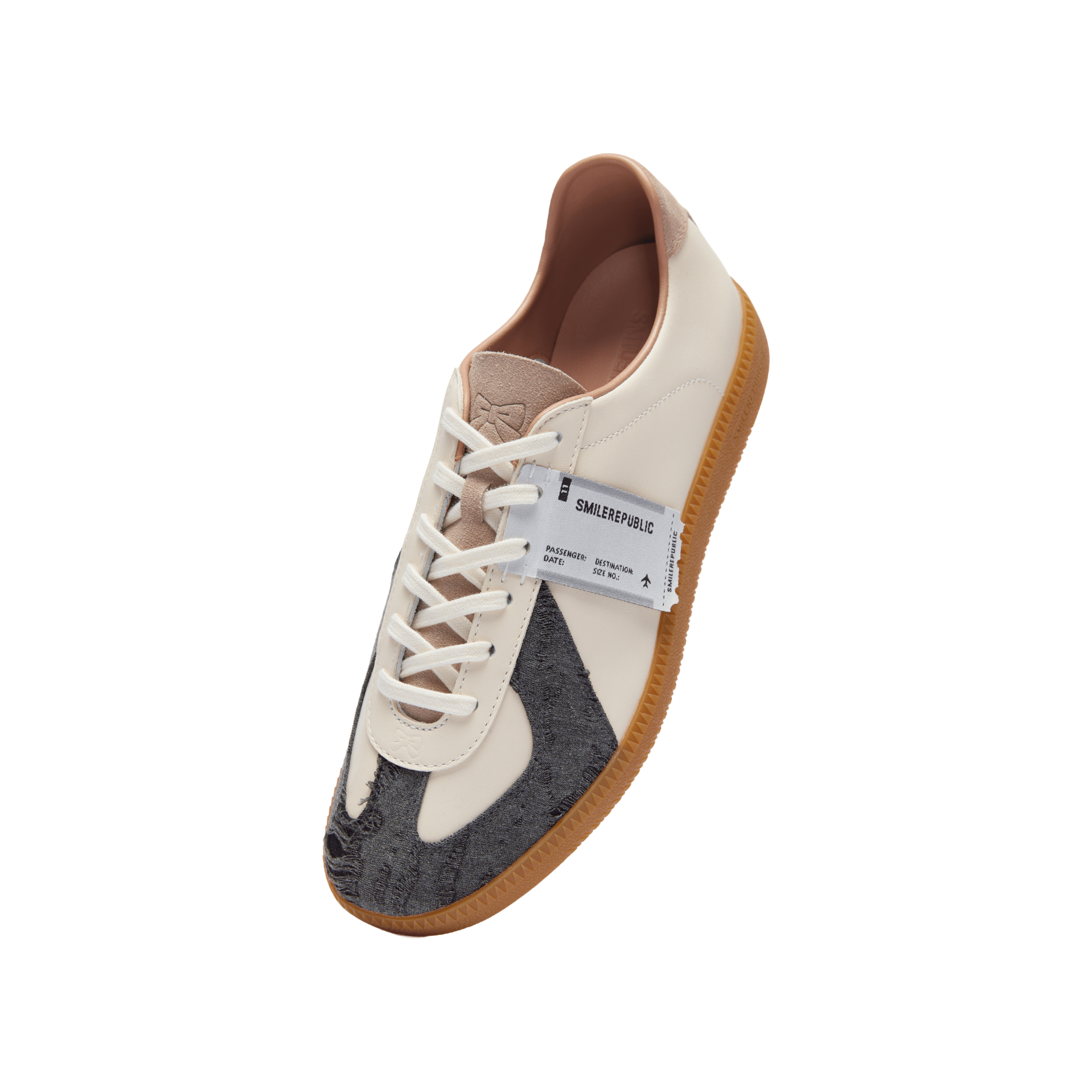 SMILEREPUBLIC Classic White - and - black - panelled Fringed Retro Training Shoes | MADAX