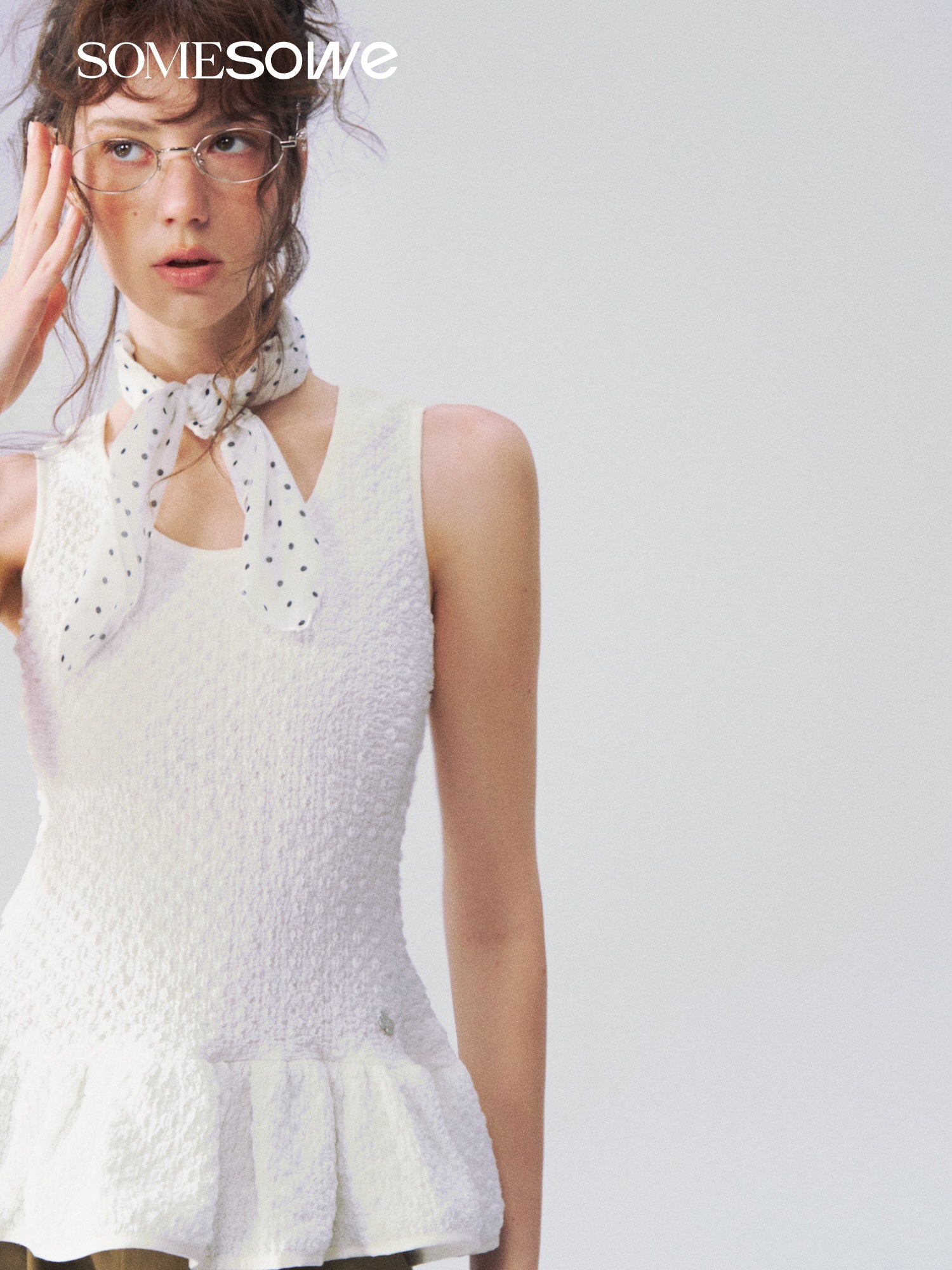 SOMESOWE Cloud Ruffled Sleeveless Vest In White | MADAX