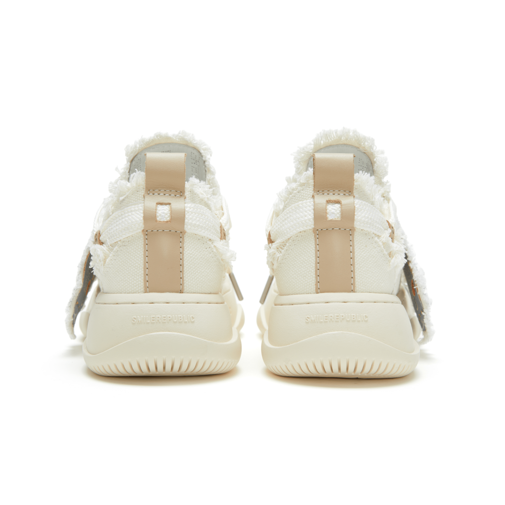 SMILEREPUBLIC Comedy Circus Canvas Low - Top Interchangeable Shoes in White | MADAX