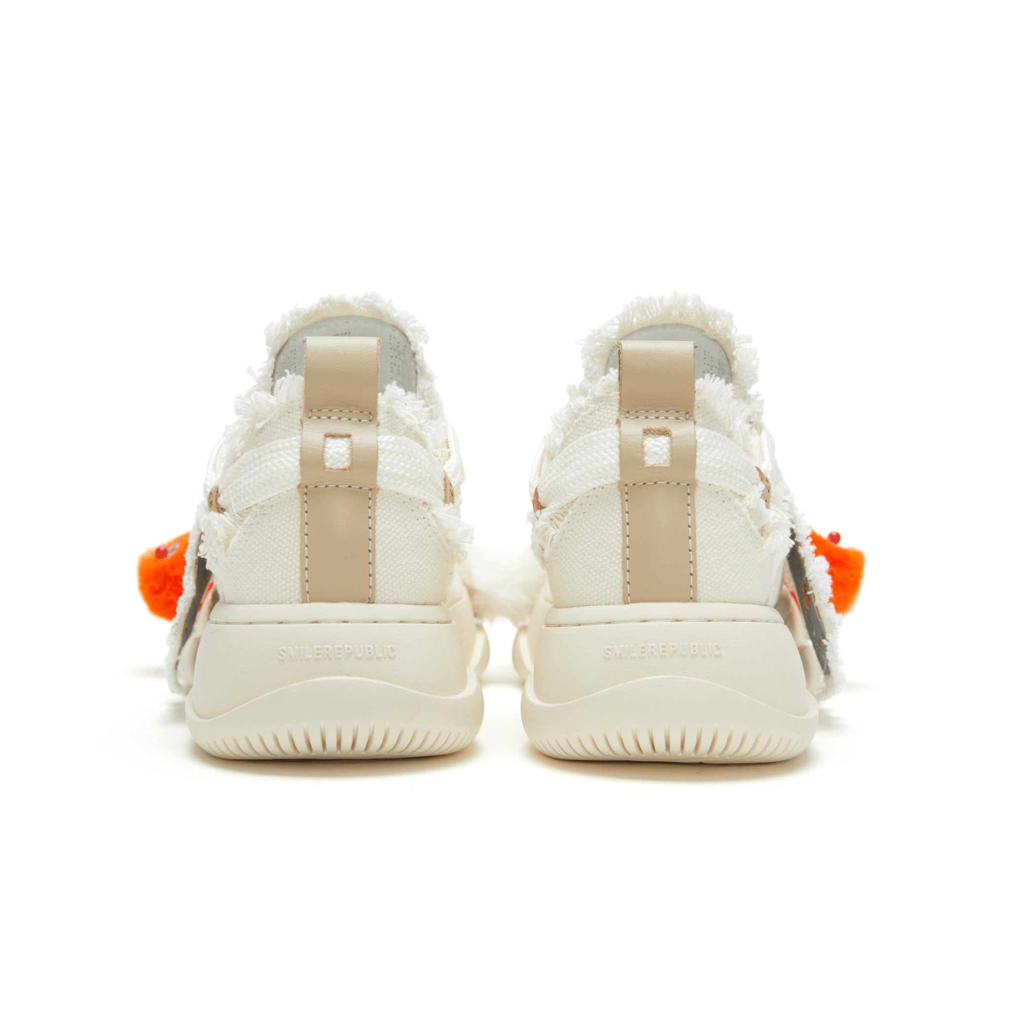 SMILEREPUBLIC Comedy Circus Canvas Low - Top Interchangeable Shoes in White | MADAX