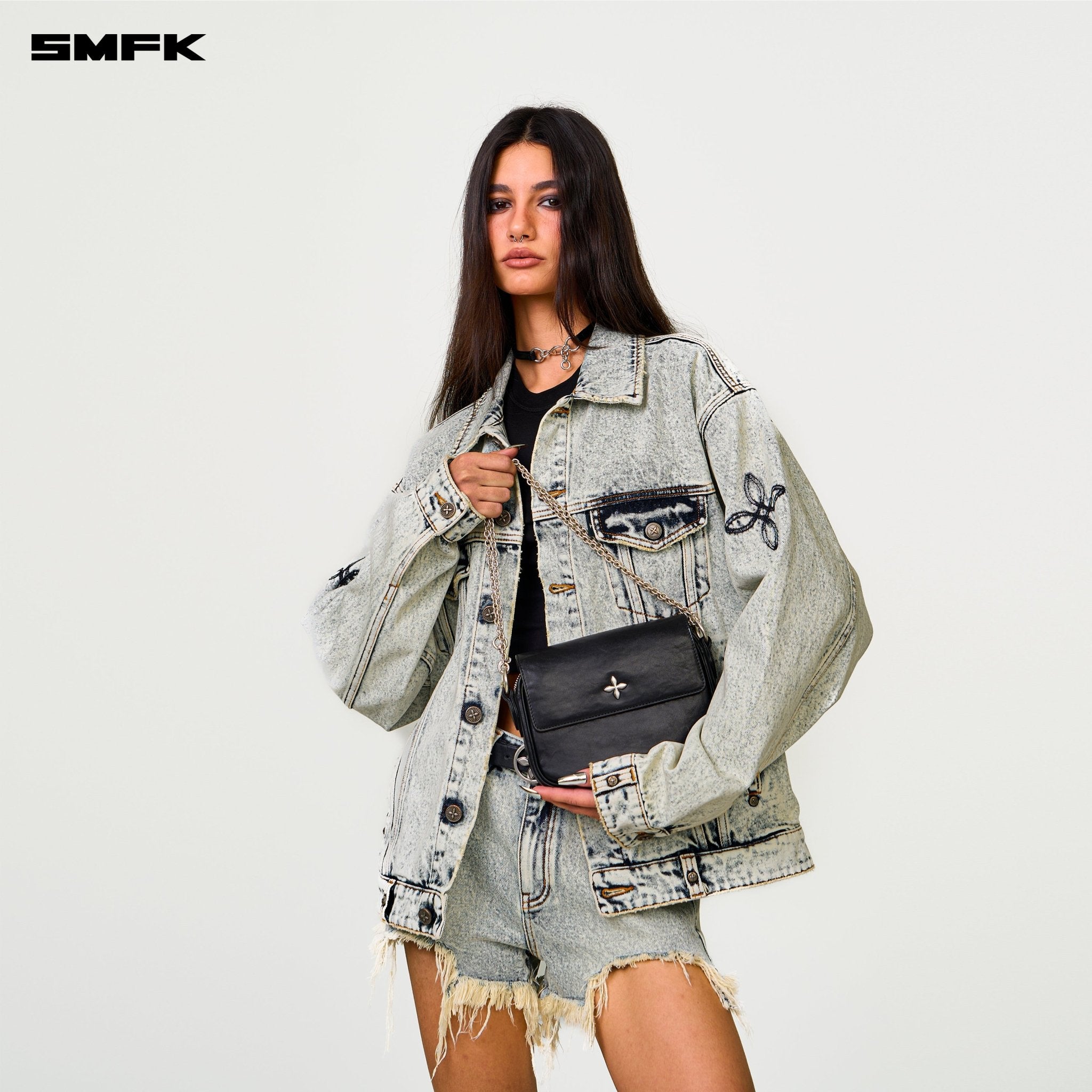 SMFK Compass Badge Cross Badge Chain Bag In Black (Small) | MADAX
