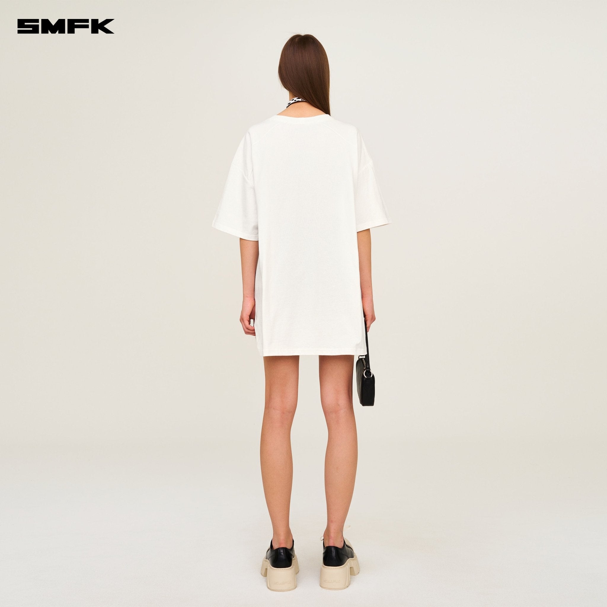 SMFK Compass California Tee In White | MADAX