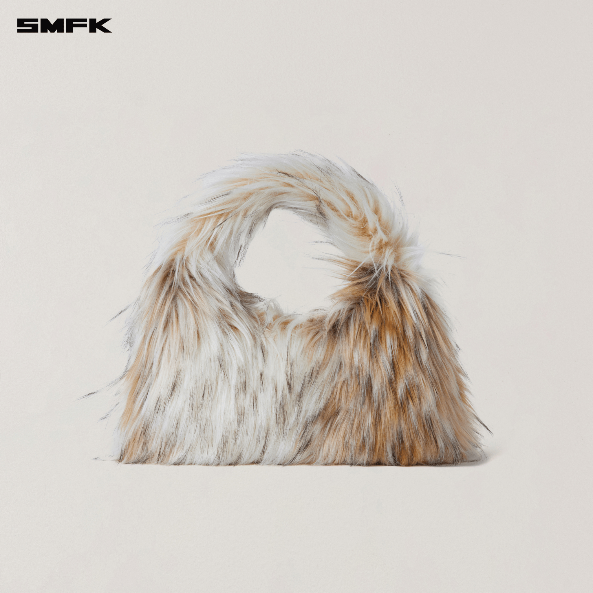 SMFK COMPASS COBBLE FURRY BAG/SMALL ARCTIC WOLF WHITE | MADAX