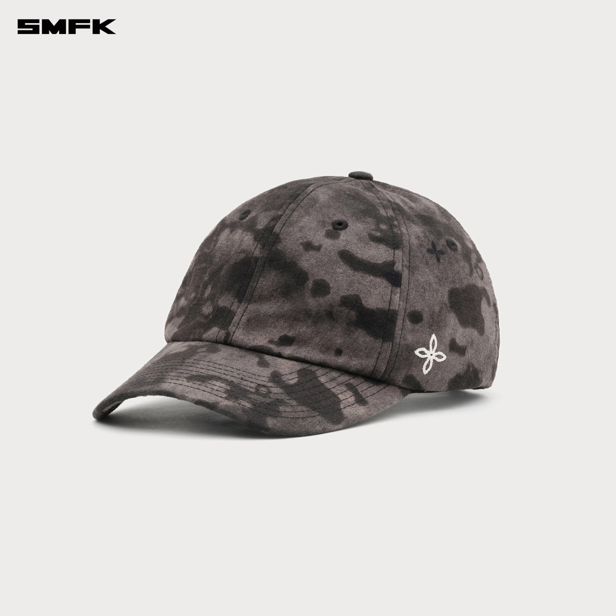 SMFK Compass Cross Chain Badge Baseball Cap In Black | MADAX