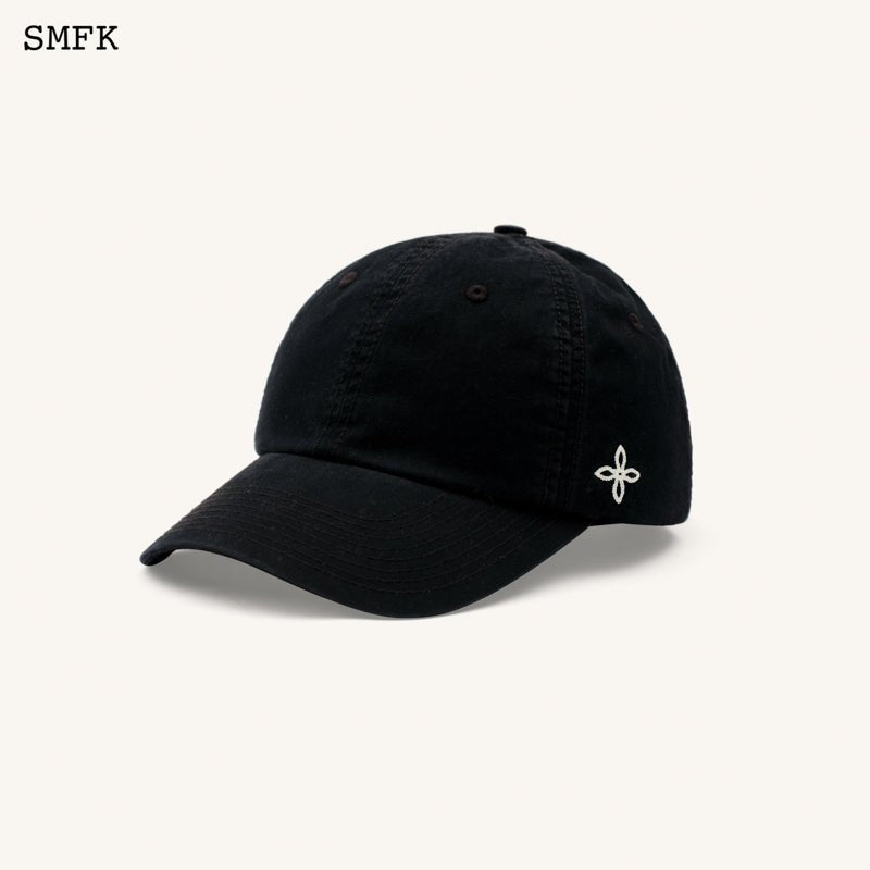 SMFK Compass Cross Chain Badge Baseball Cap In Black | MADA IN CHINA