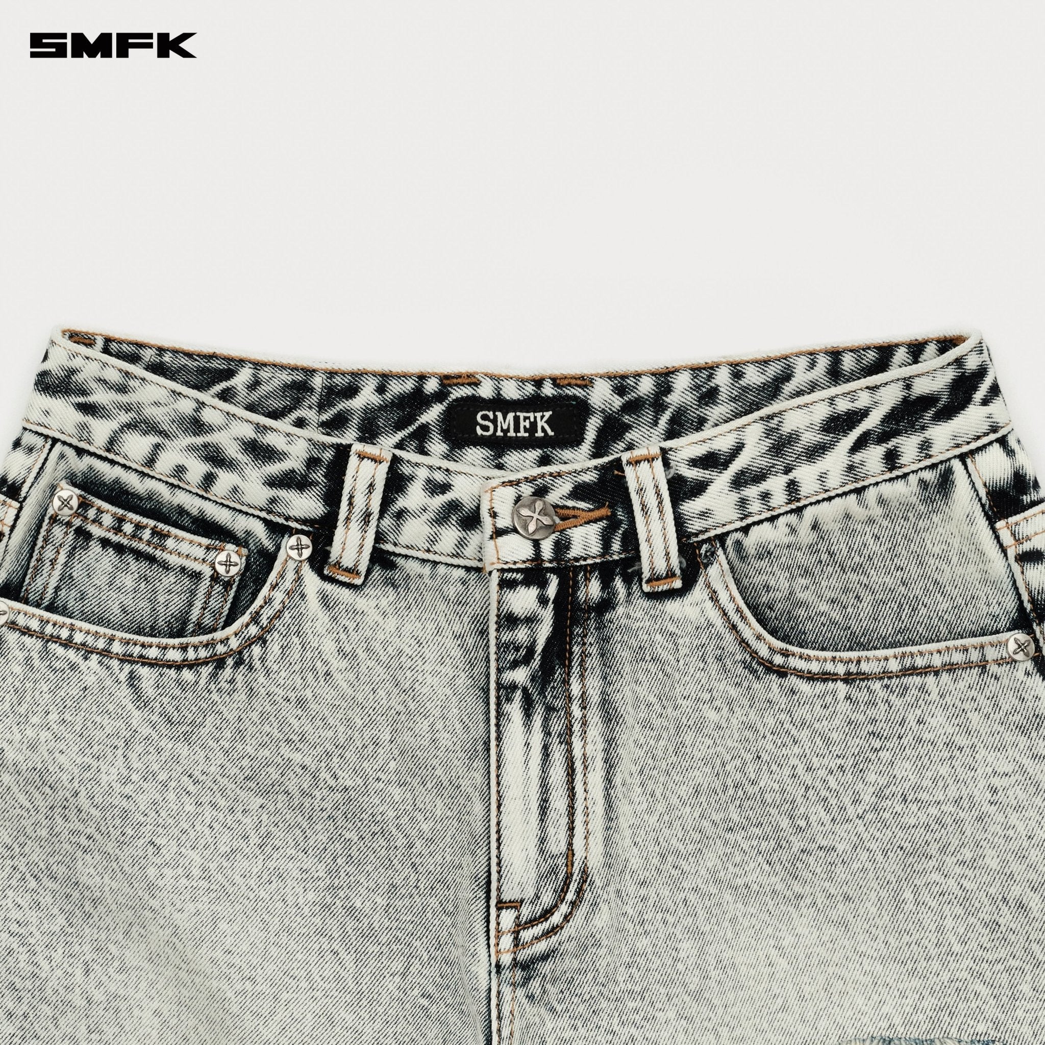 SMFK Compass Cross Classic Wild Denim Shorts In White | MADAX