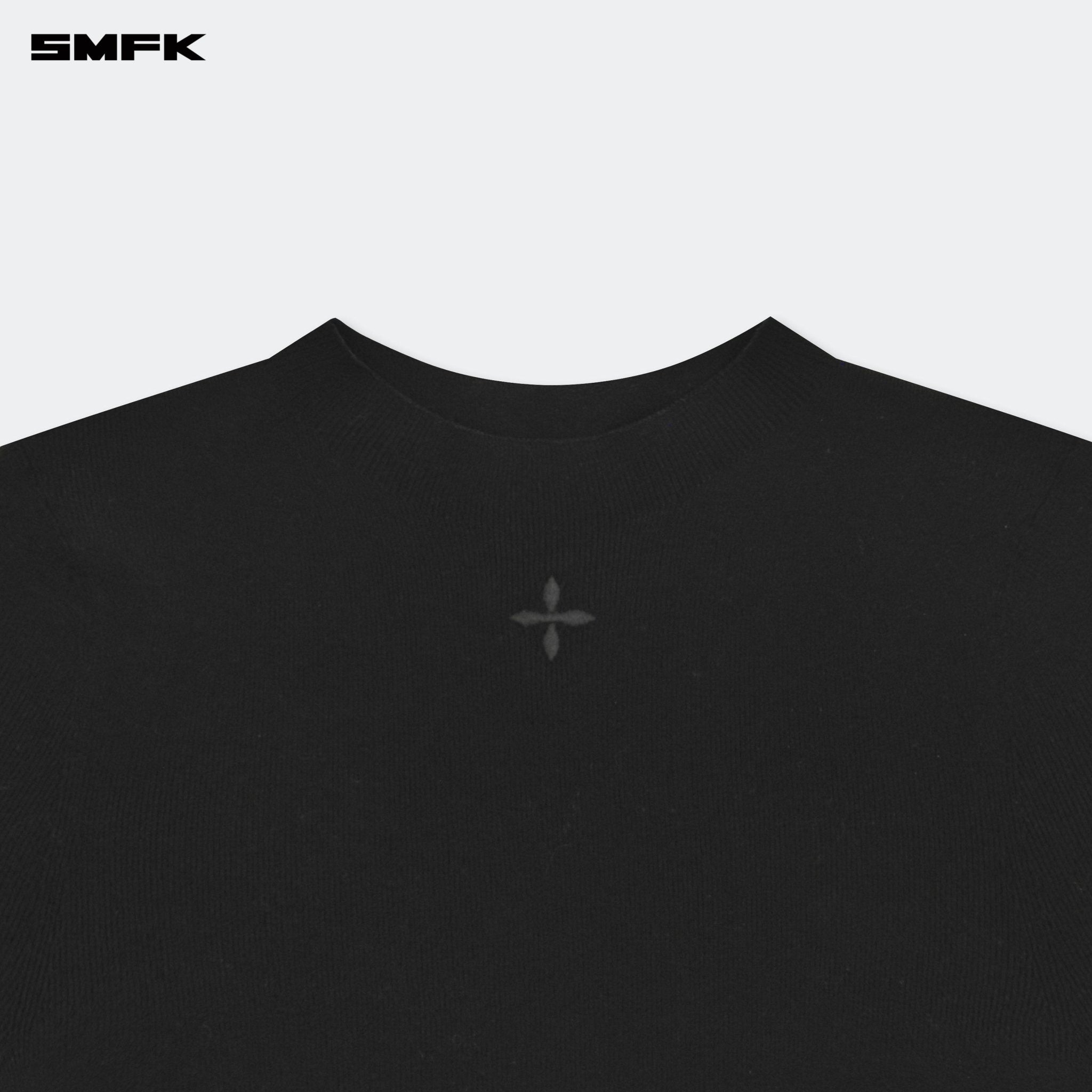 SMFK Compass Hug High Neck Seamless Knit Tee Black | MADAX