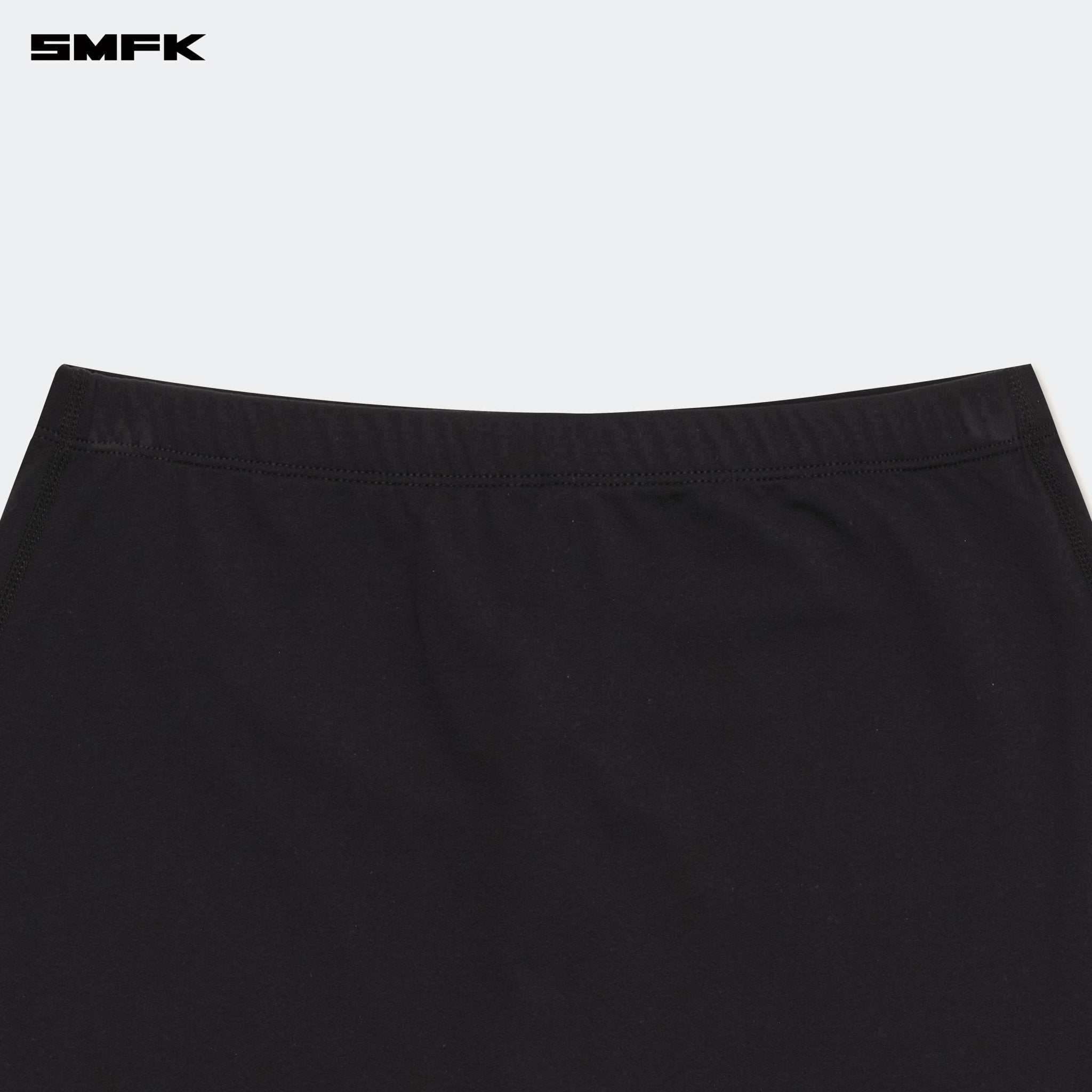 SMFK Compass Hug Skin Mini Skirt Black | MADAX