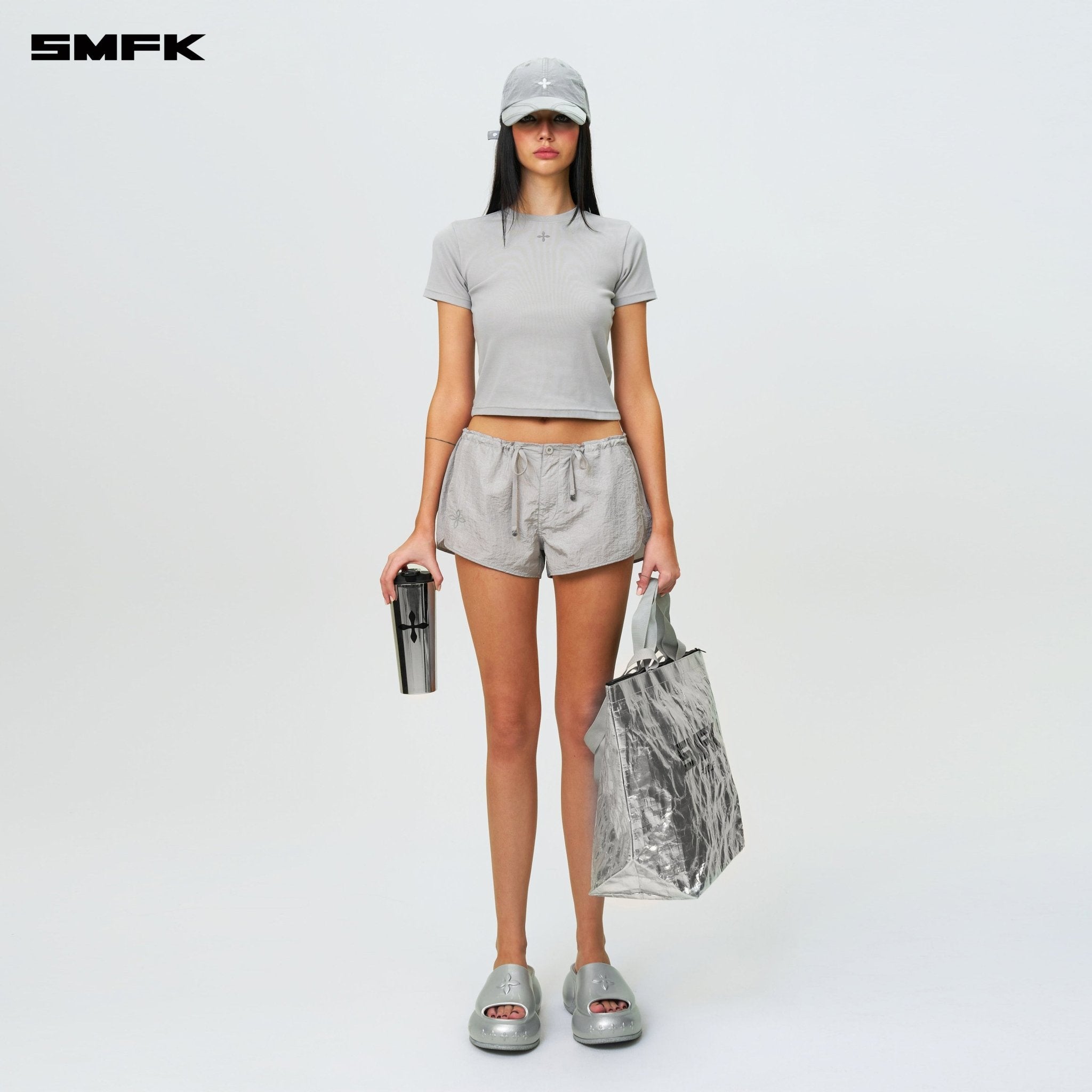 SMFK Compass Hug Slim Fit Tee Gray | MADAX