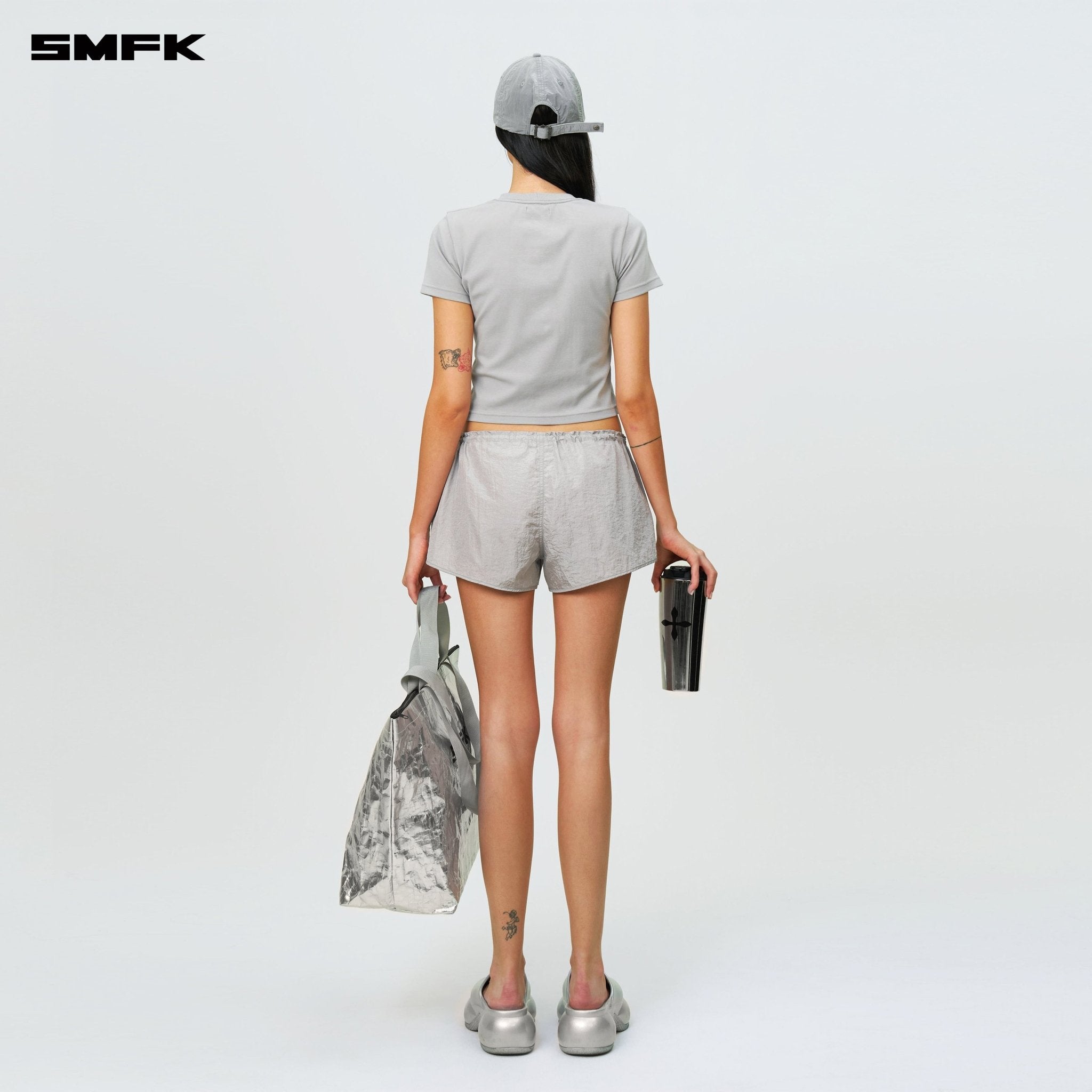 SMFK Compass Hug Slim Fit Tee Gray | MADAX