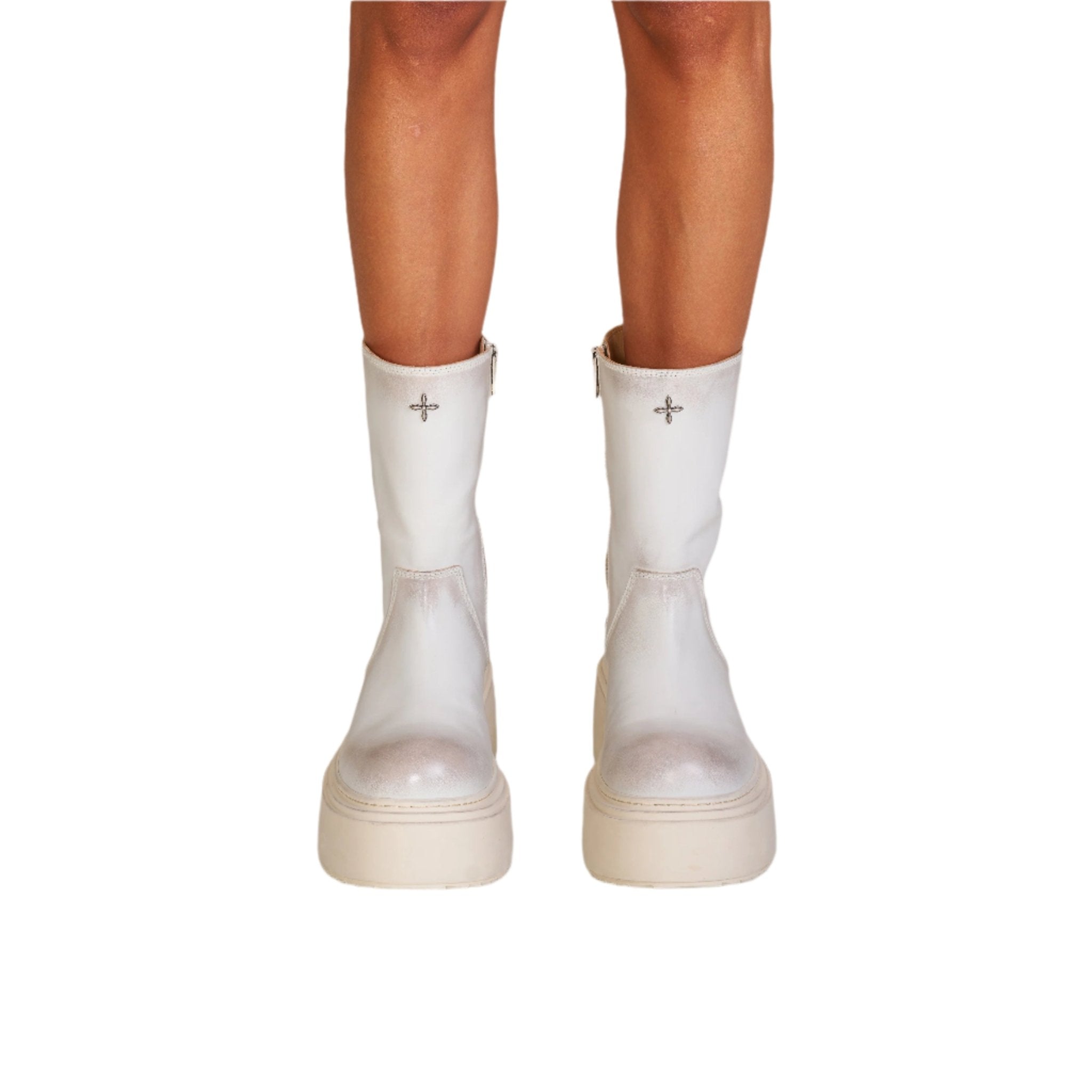 SMFK Compass Mode Leather Riding Boots In White | MADAX