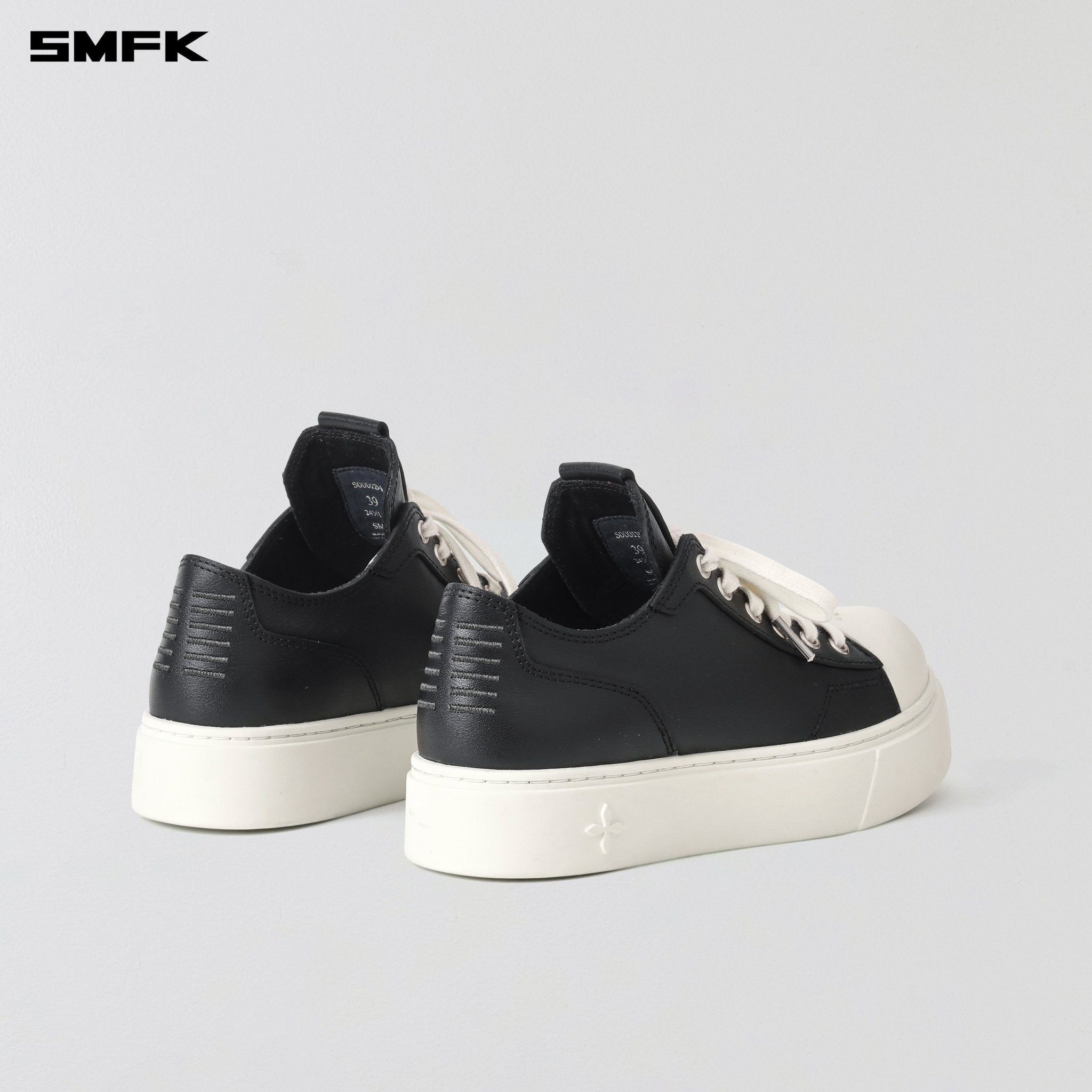 SMFK Compass Mode Leather Sneaker Low In Black White | MADAX
