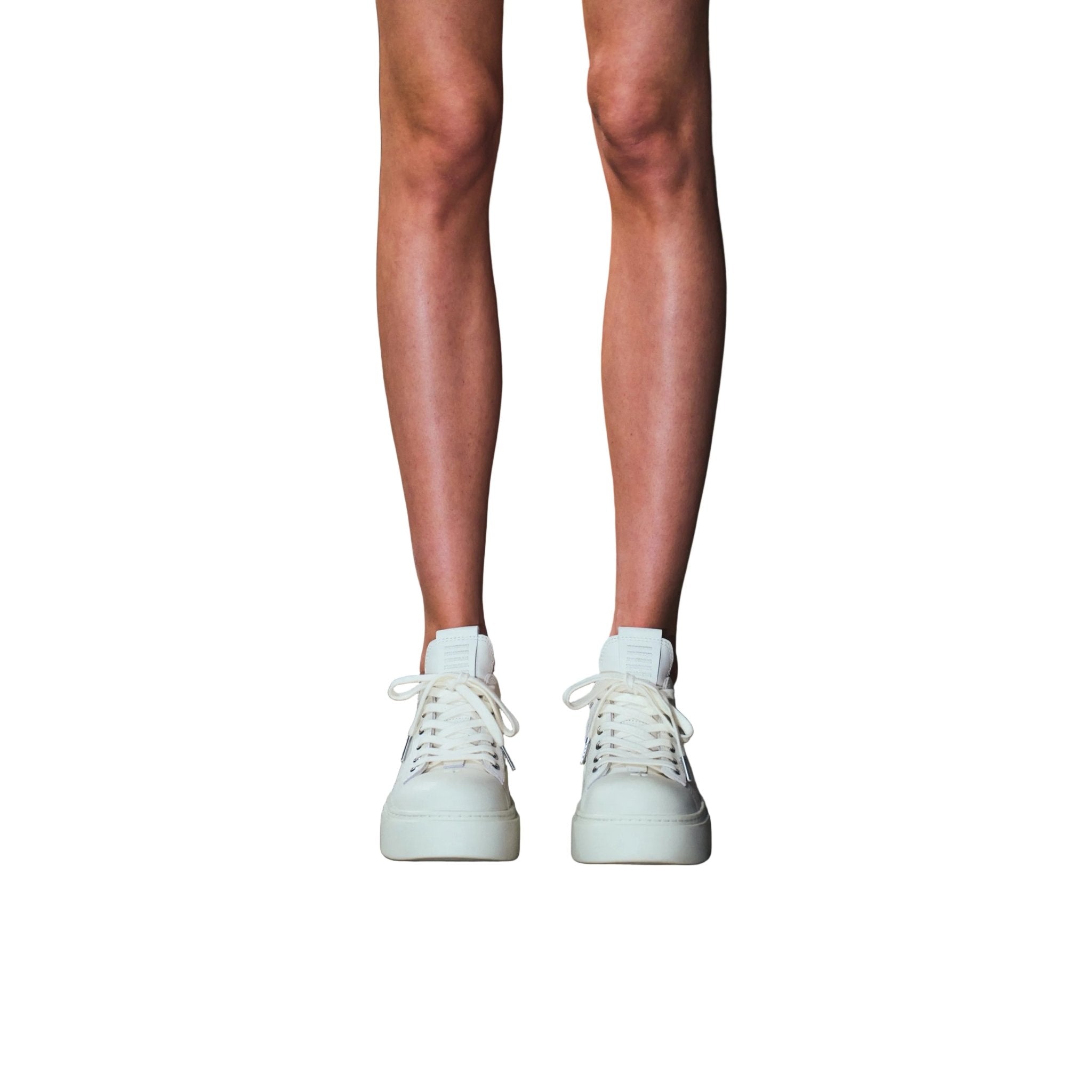 SMFK Compass Mode Leather Sneaker Low In Cloud White | MADAX