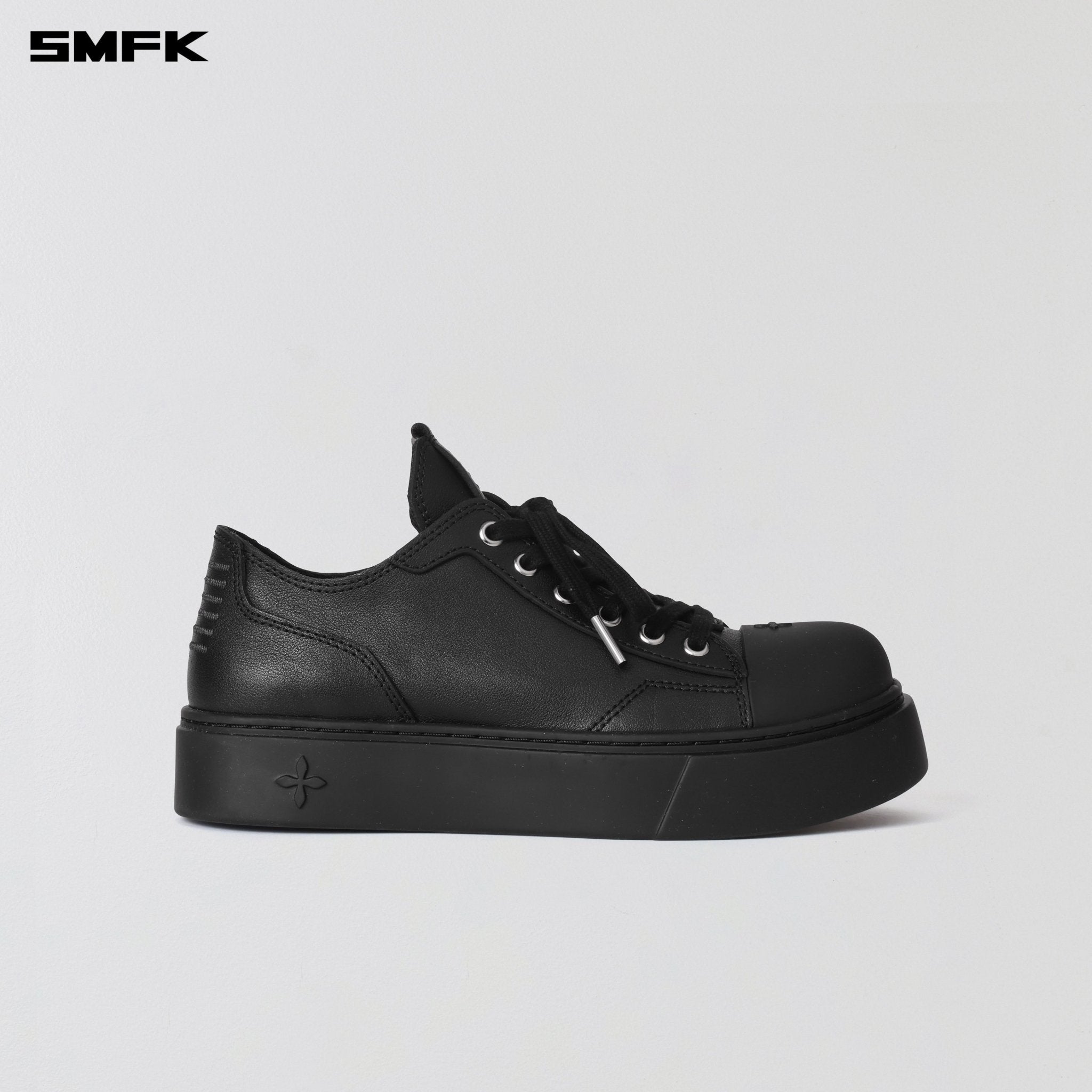 SMFK Compass Mode Leather Sneaker Low In Wild Black | MADAX