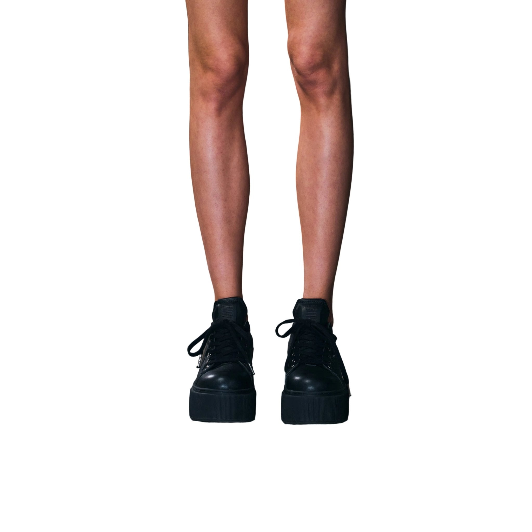 SMFK Compass Mode Thick Leather Sneaker In Wild Black | MADAX