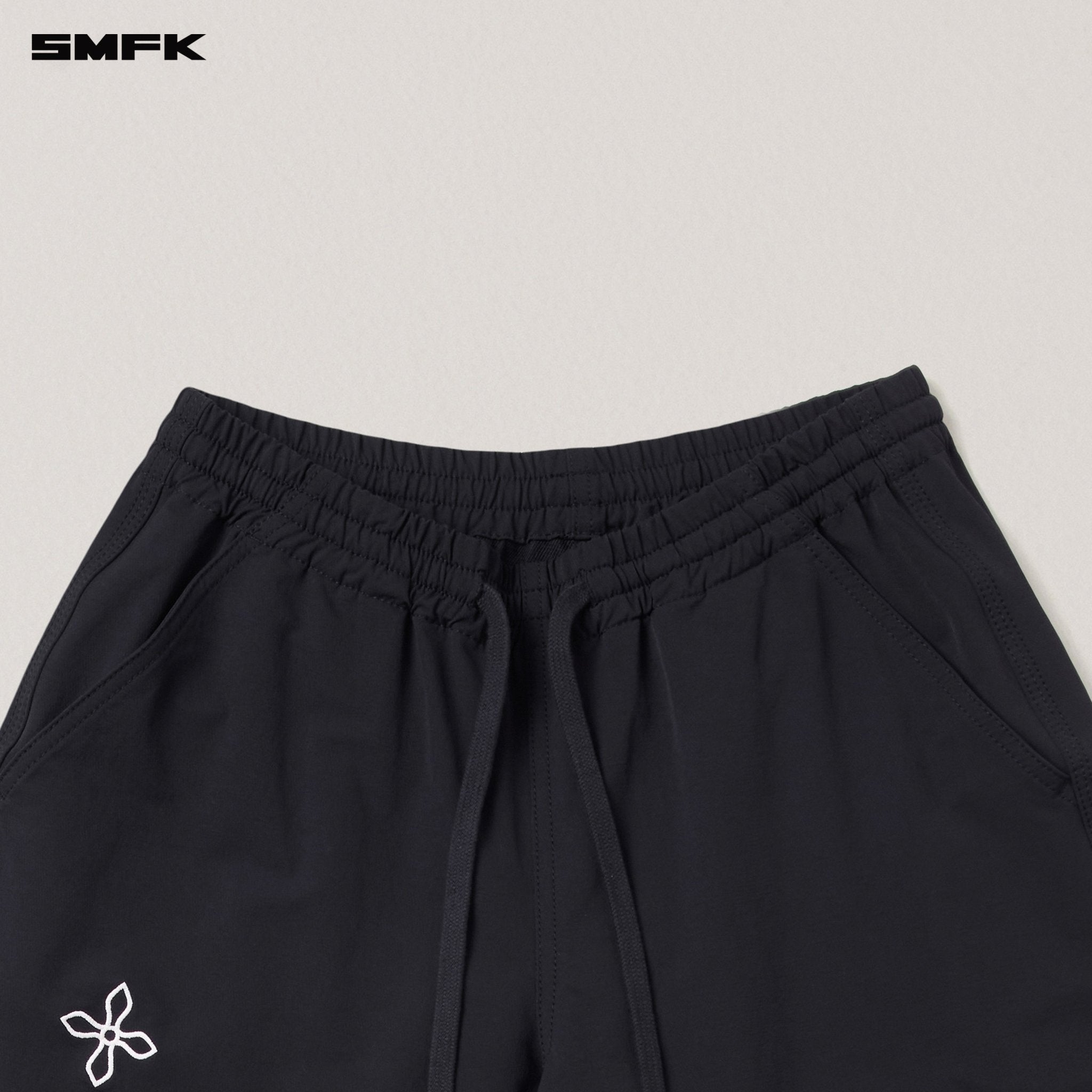 SMFK Compass Mode Tower Hike - Tech Sports Pants In Wild Black | MADAX