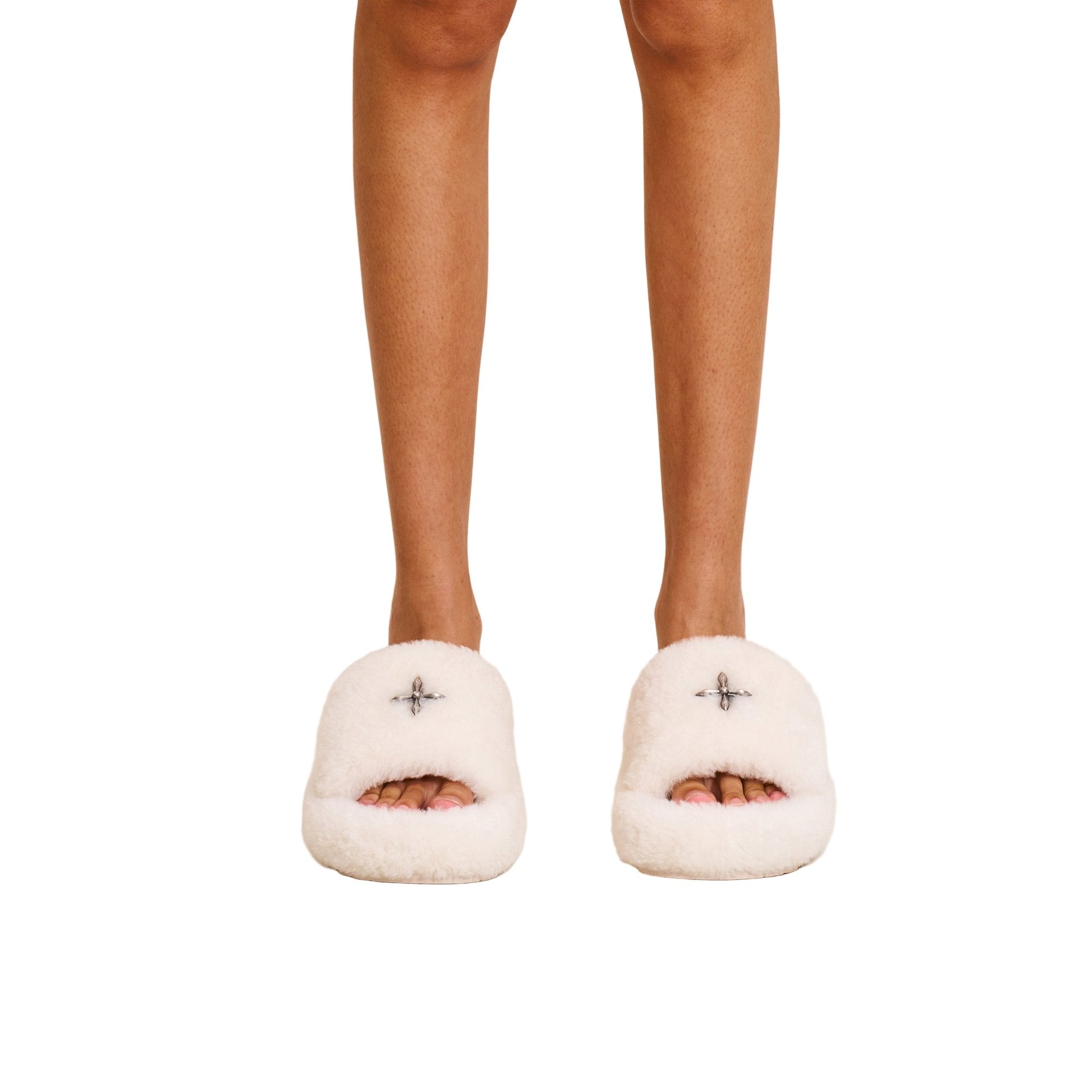 SMFK Compass Mode Unity Shearling Slipper in White | MADAX