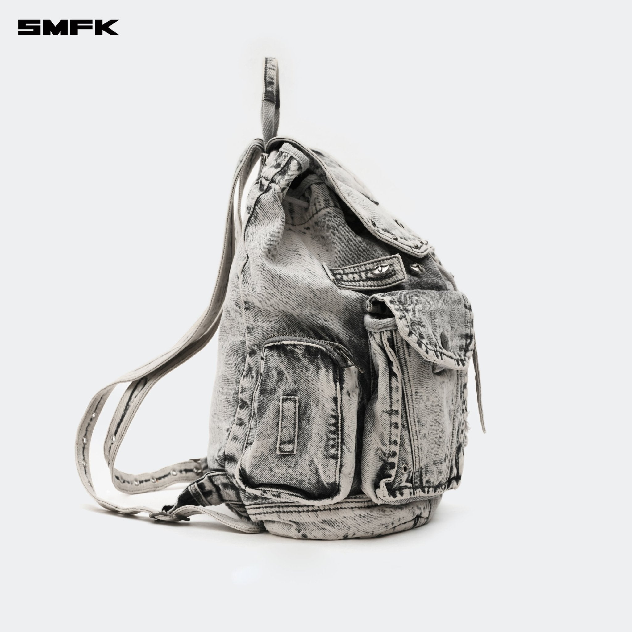 SMFK Compass Mustang Large Outdoor Backpack In Gray | MADAX